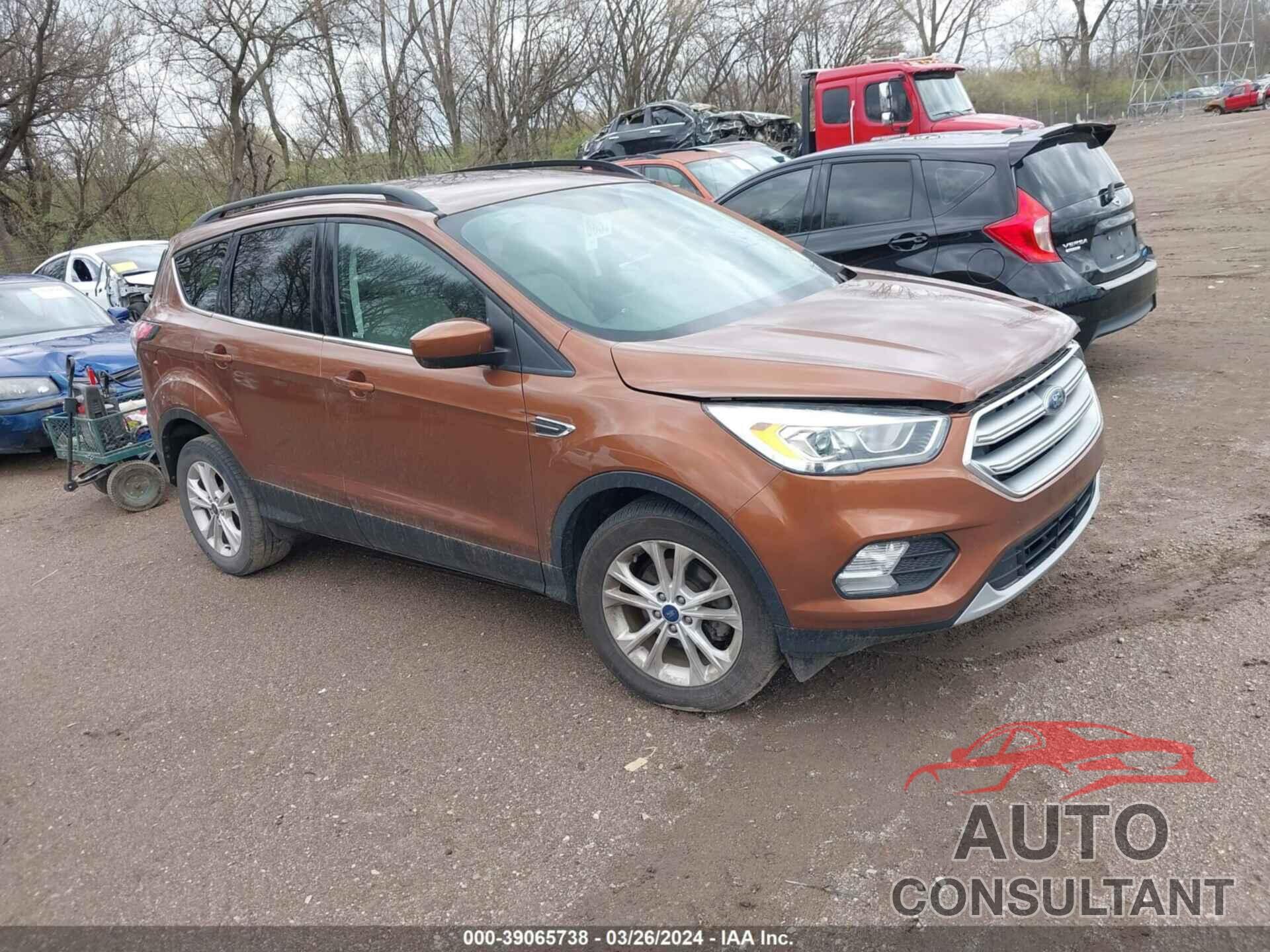 FORD ESCAPE 2017 - 1FMCU0GDXHUB14842