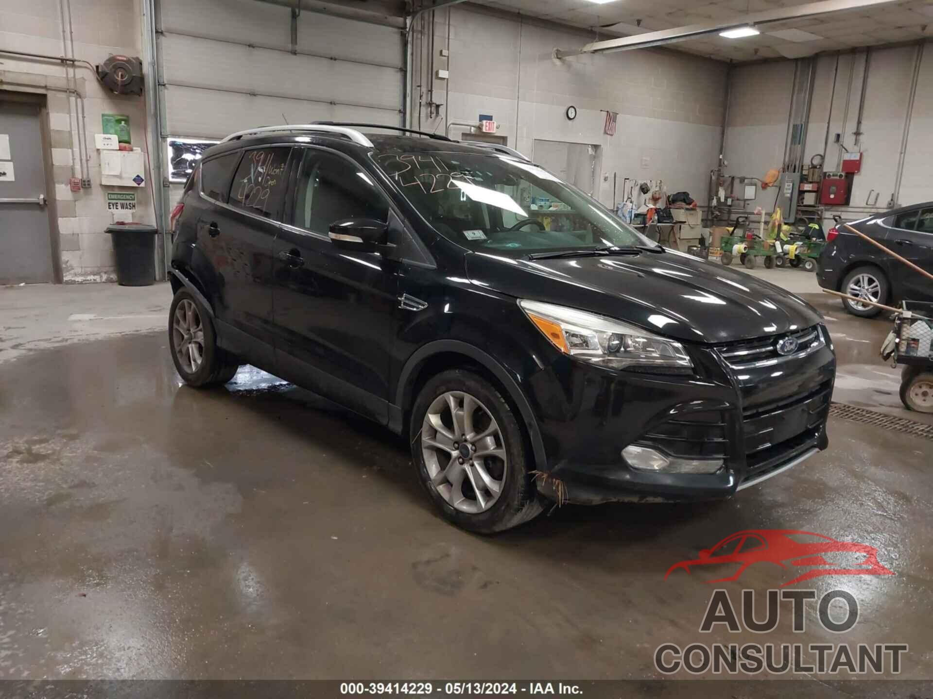 FORD ESCAPE 2016 - 1FMCU9J91GUA58099