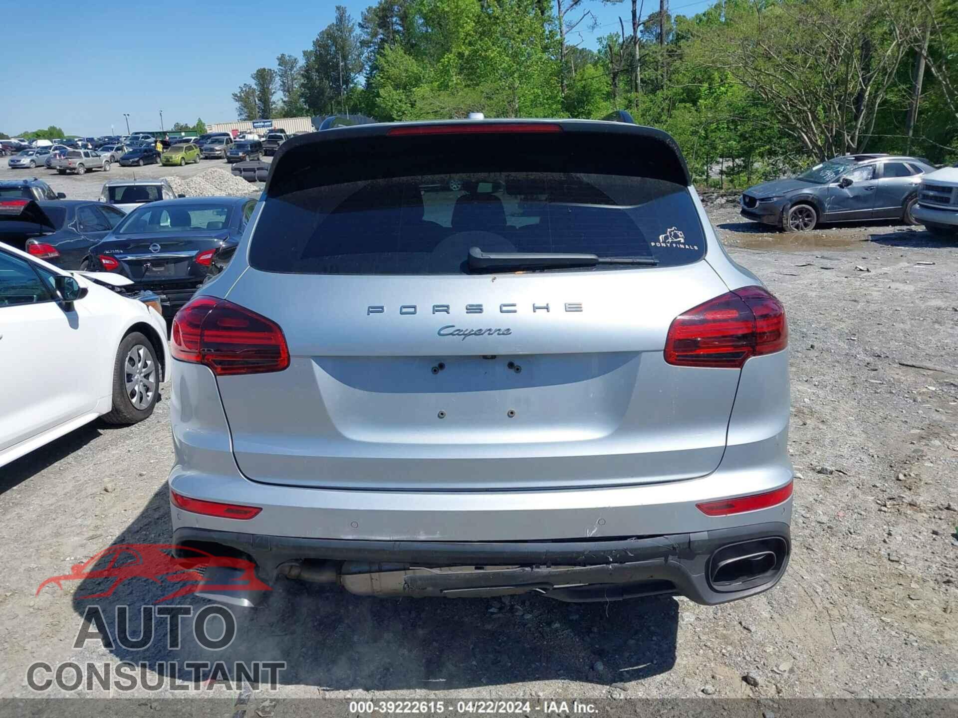 PORSCHE CAYENNE 2016 - WP1AA2A24GLA10180