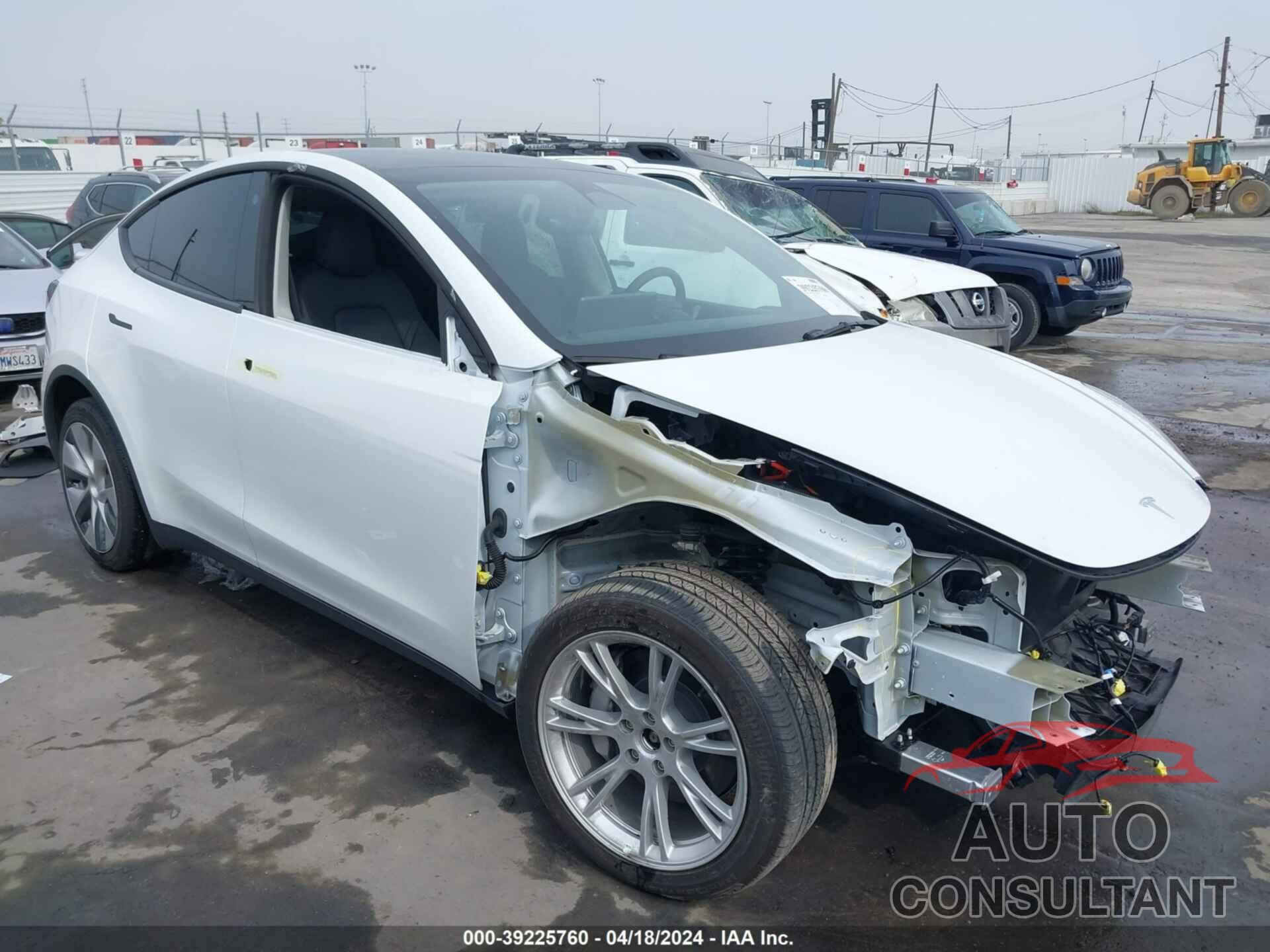 TESLA MODEL Y 2022 - 7SAYGDEE8NF504608