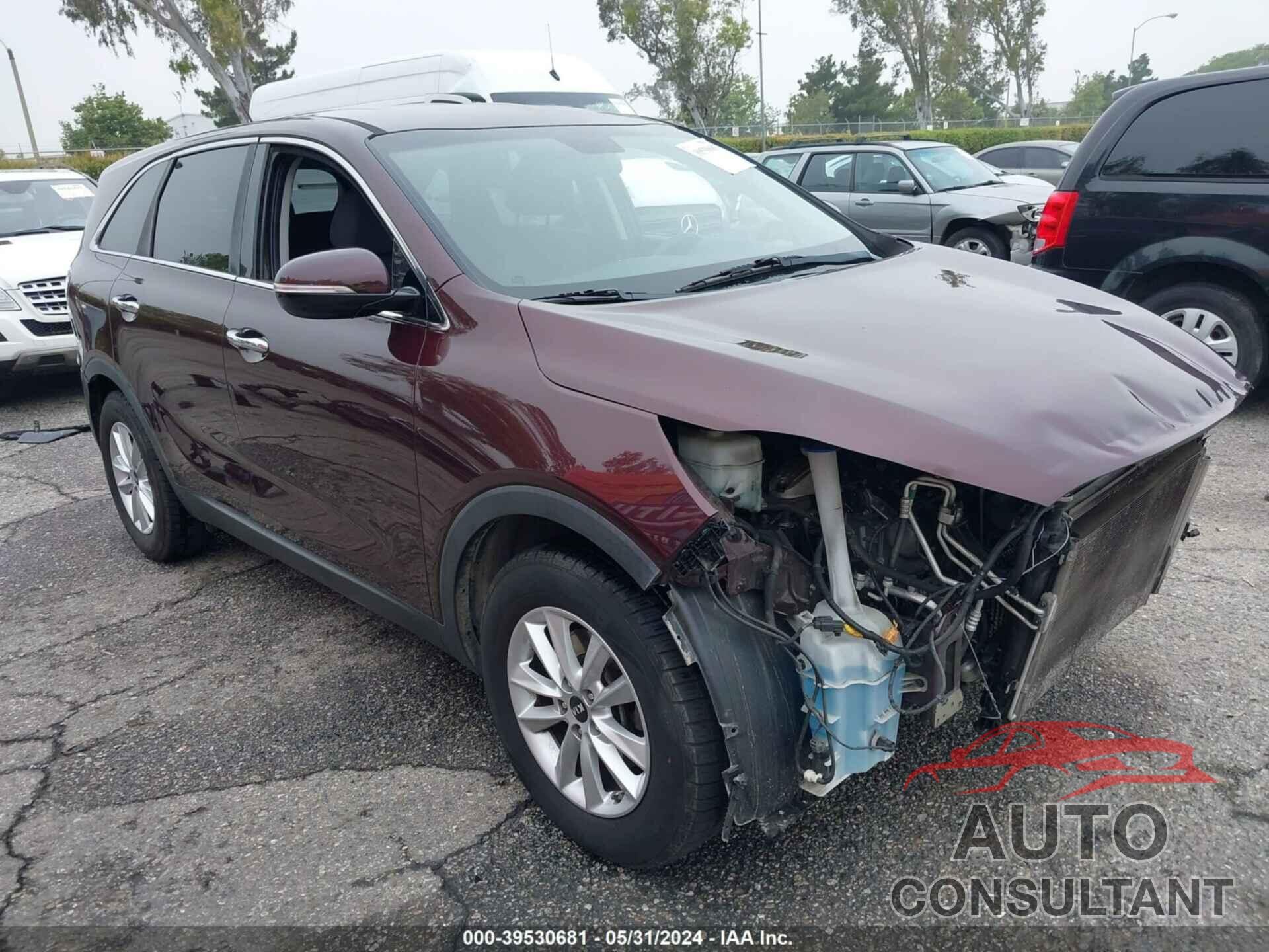 KIA SORENTO 2019 - 5XYPG4A5XKG488592