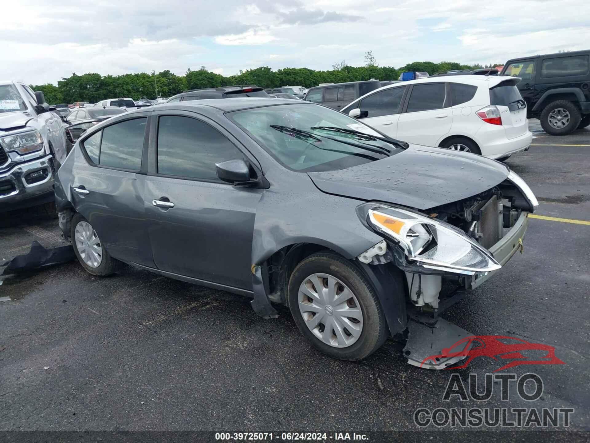 NISSAN VERSA 2018 - 3N1CN7AP4JL824383