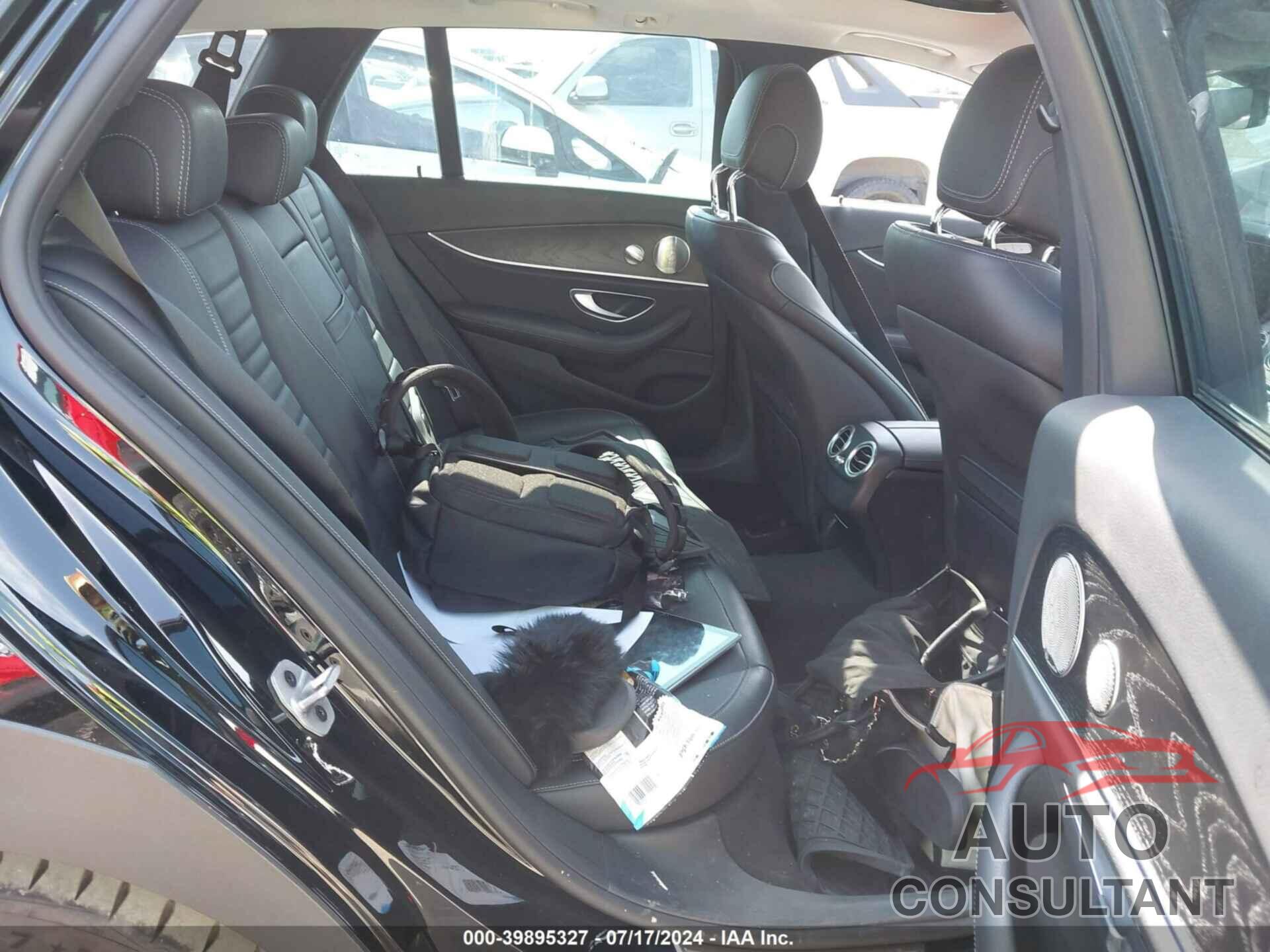 MERCEDES-BENZ E 450 2022 - W1KZH6AB6NB046212