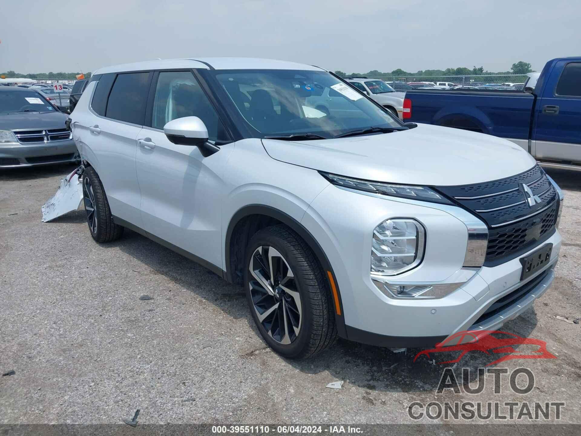 MITSUBISHI OUTLANDER 2024 - JA4J3VA87RZ043833