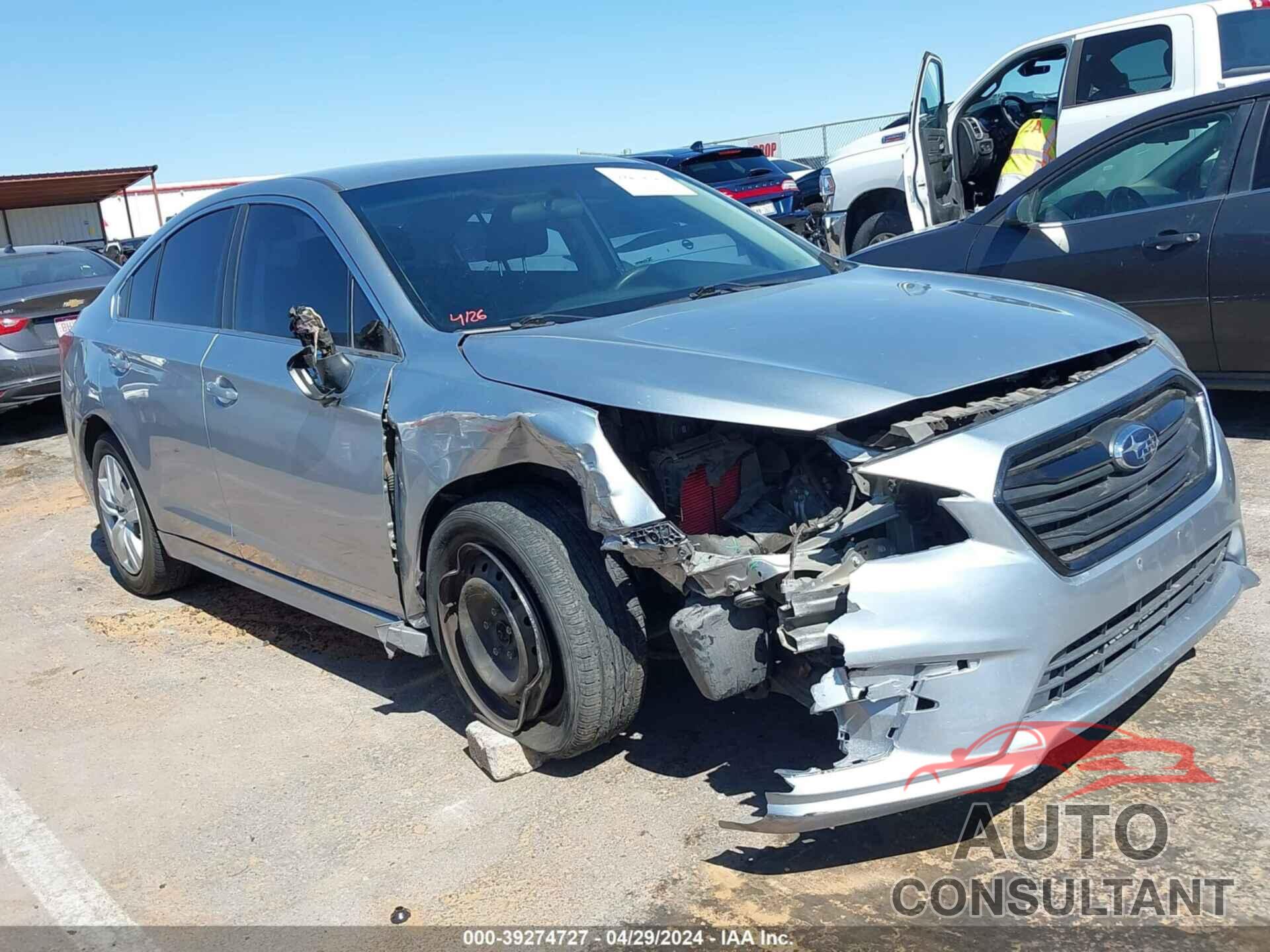 SUBARU LEGACY 2018 - 4S3BNAA69J3045022