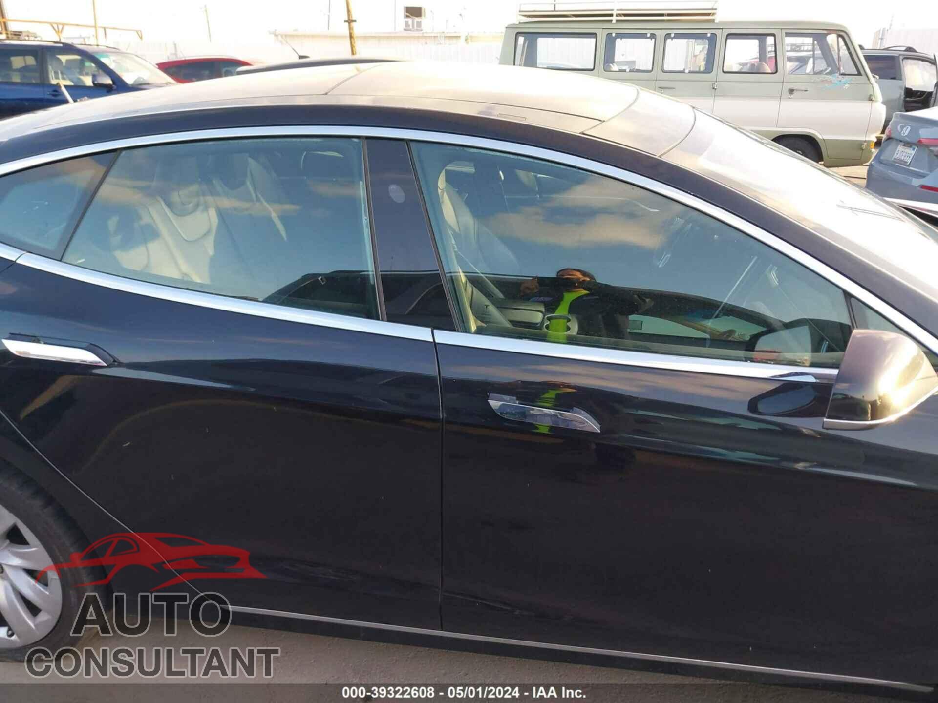 TESLA MODEL S 2016 - 5YJSA1E20GF169937