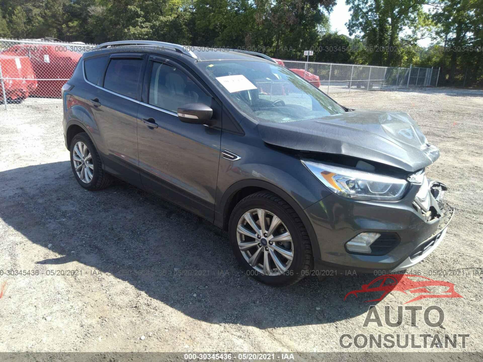 FORD ESCAPE 2017 - 1FMCU0J98HUC71855