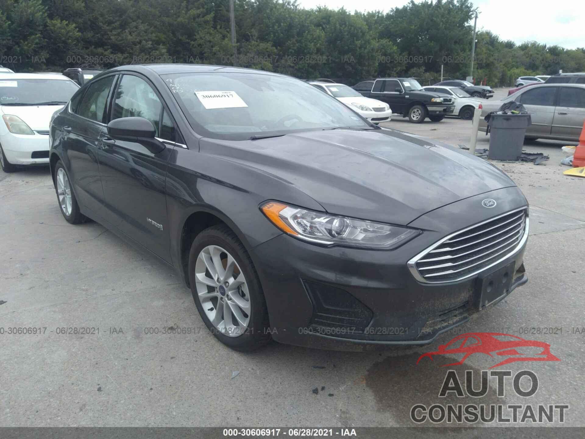 FORD FUSION HYBRID 2019 - 3FA6P0LU4KR264206