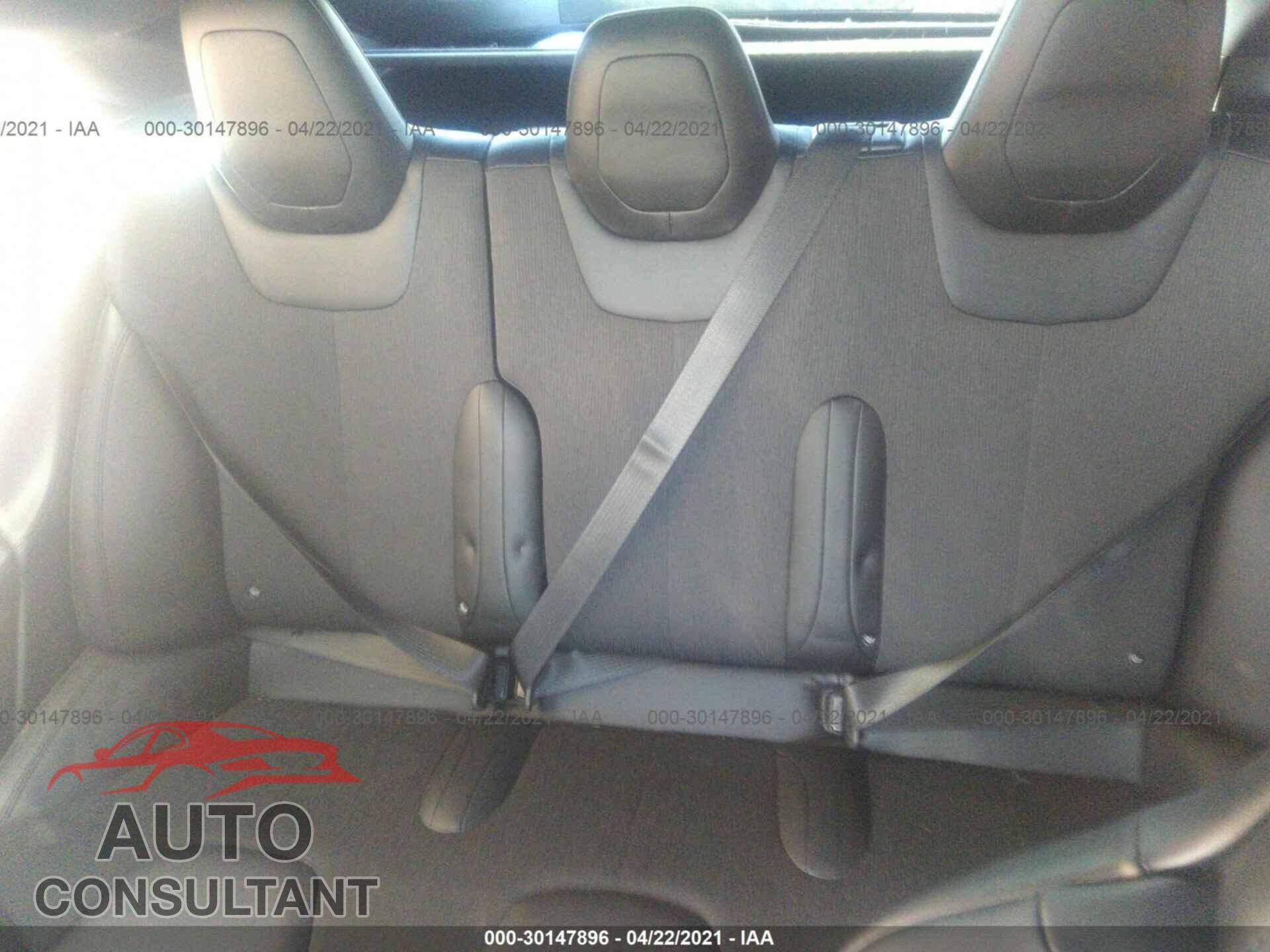 TESLA MODEL S 2017 - 5YJSA1E15HF202424