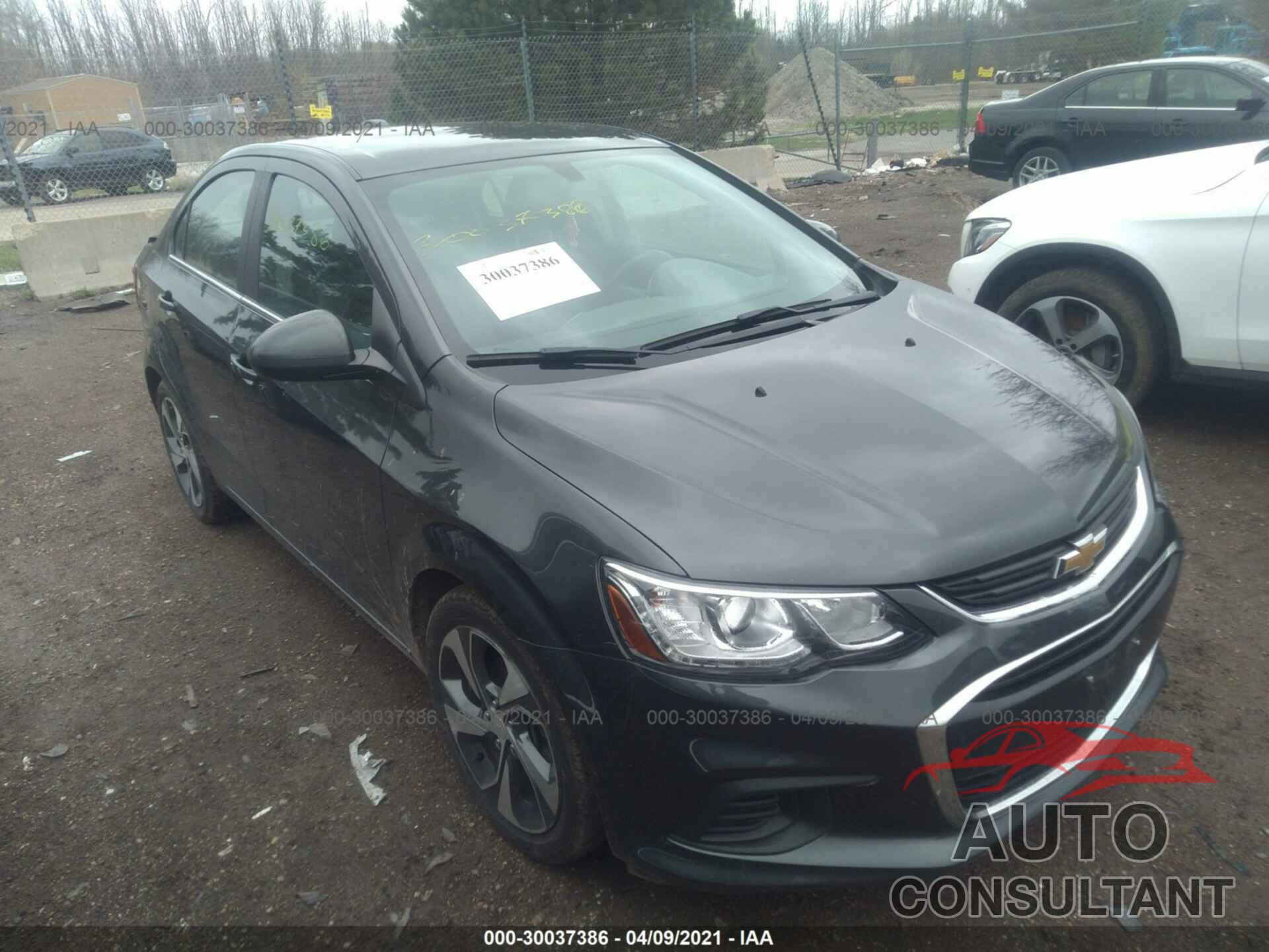 CHEVROLET SONIC 2017 - 1G1JF5SB7H4119823
