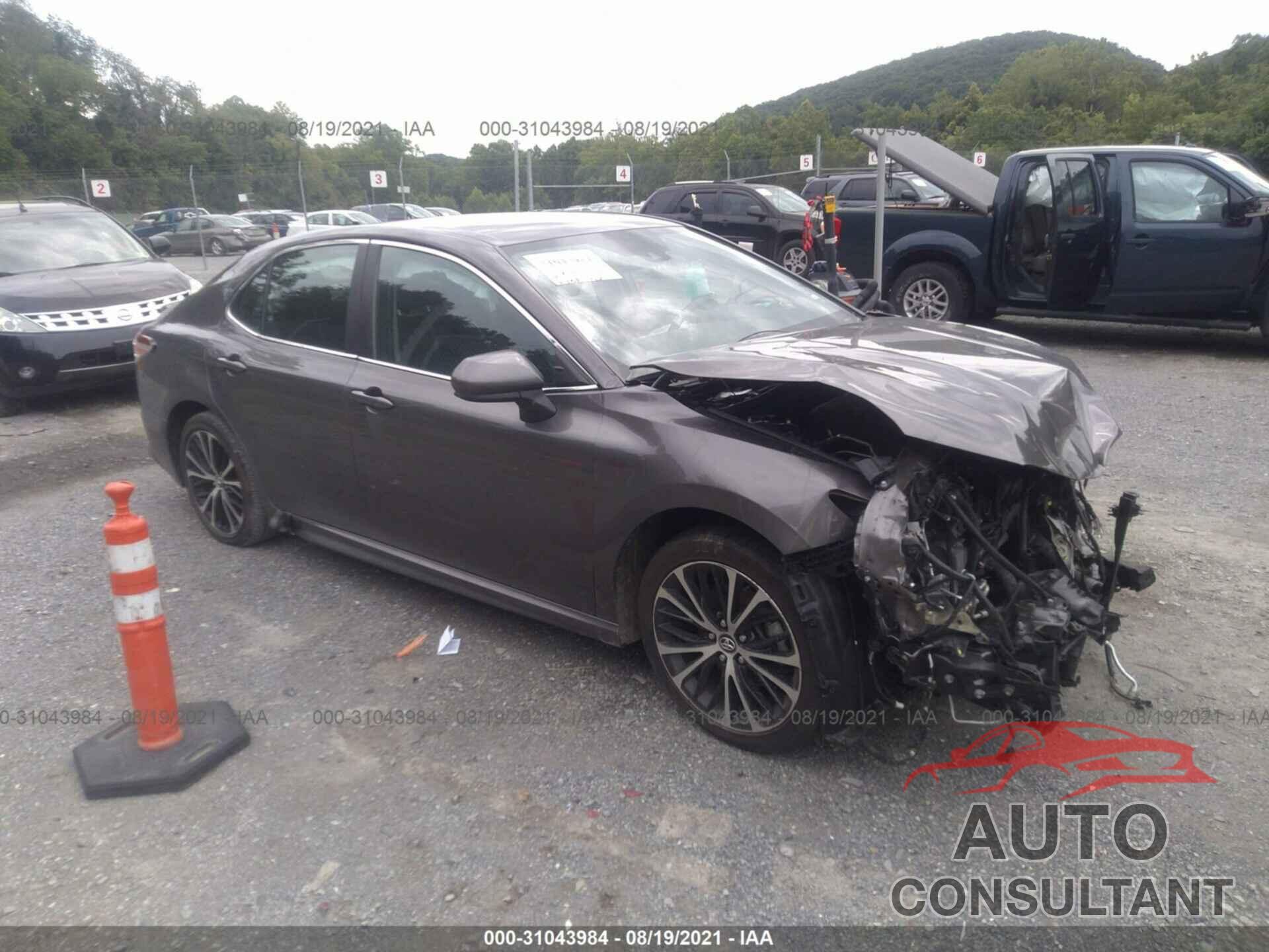 TOYOTA CAMRY 2020 - 4T1G11AKXLU333090