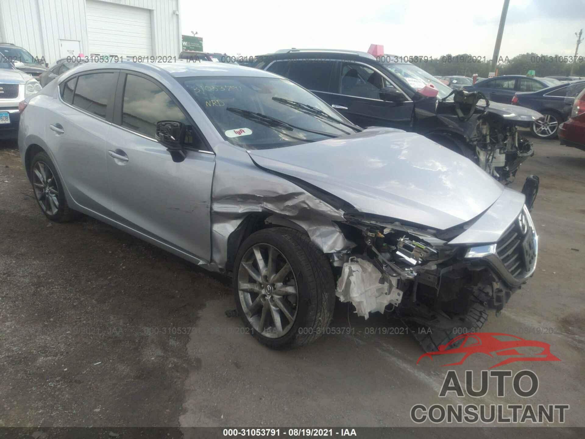 MAZDA MAZDA3 4-DOOR 2018 - 3MZBN1V38JM177183