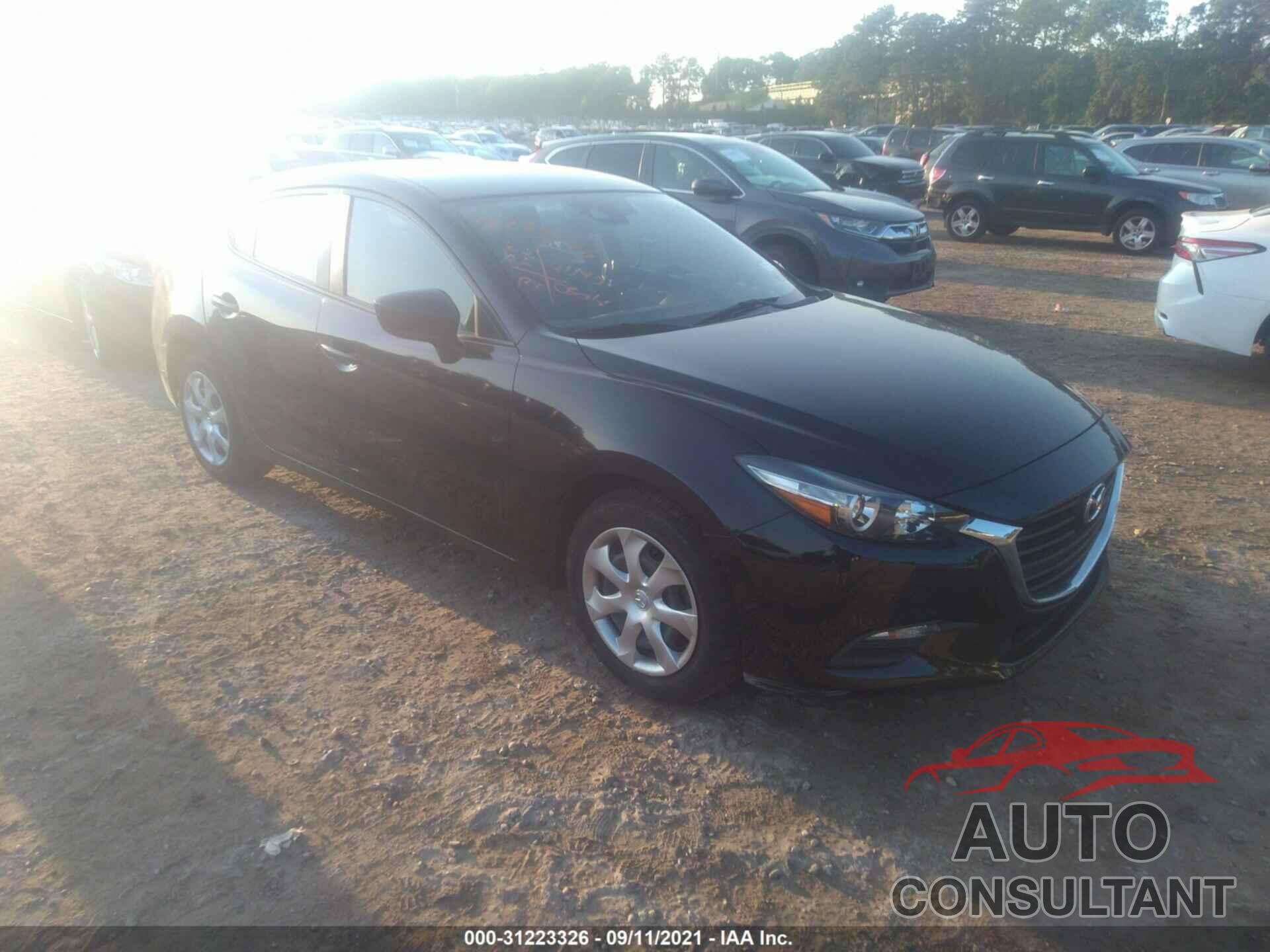 MAZDA MAZDA3 4-DOOR 2018 - 3MZBN1U72JM158391