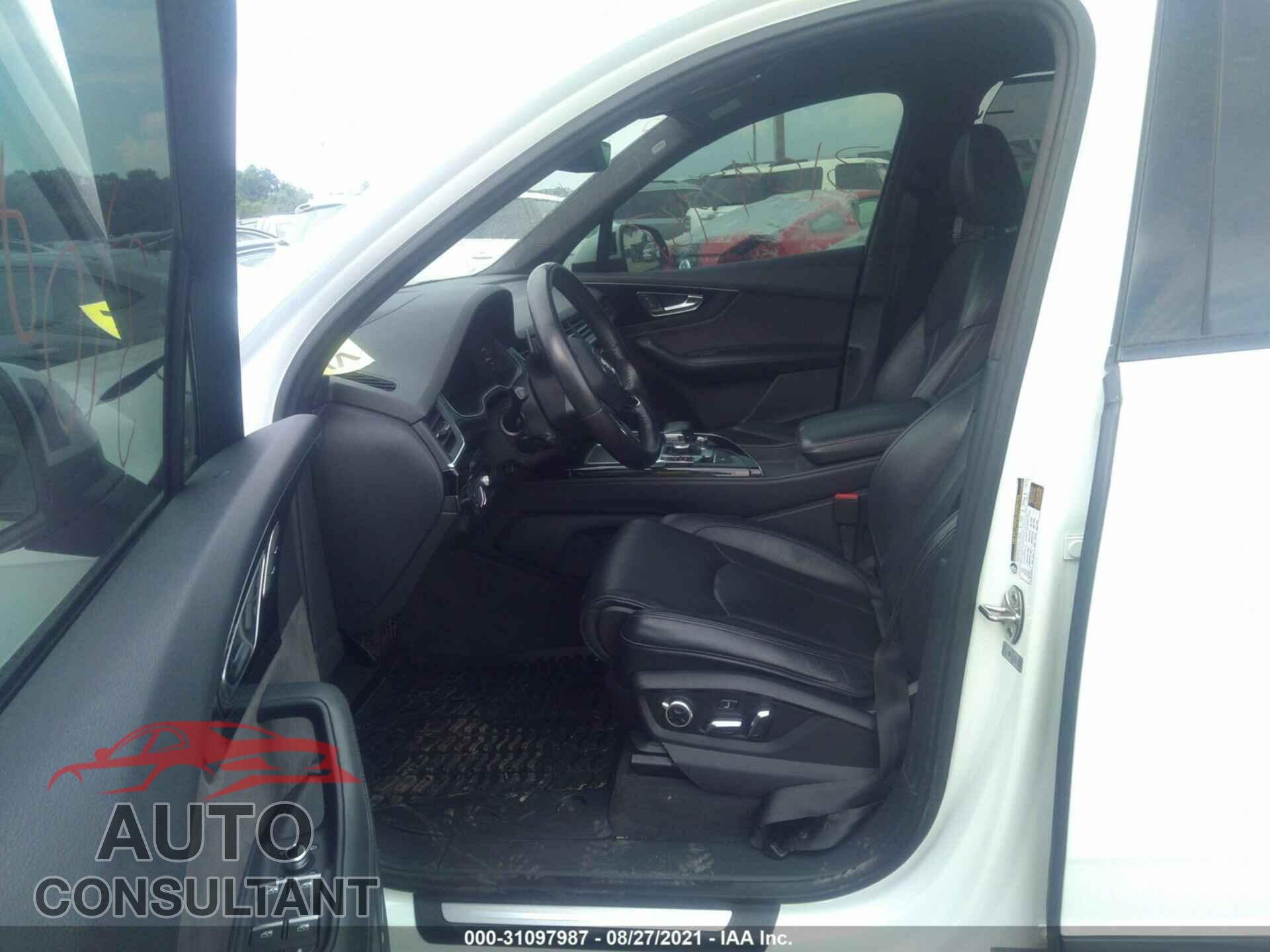 AUDI Q7 2017 - WA1VABF77HD034907