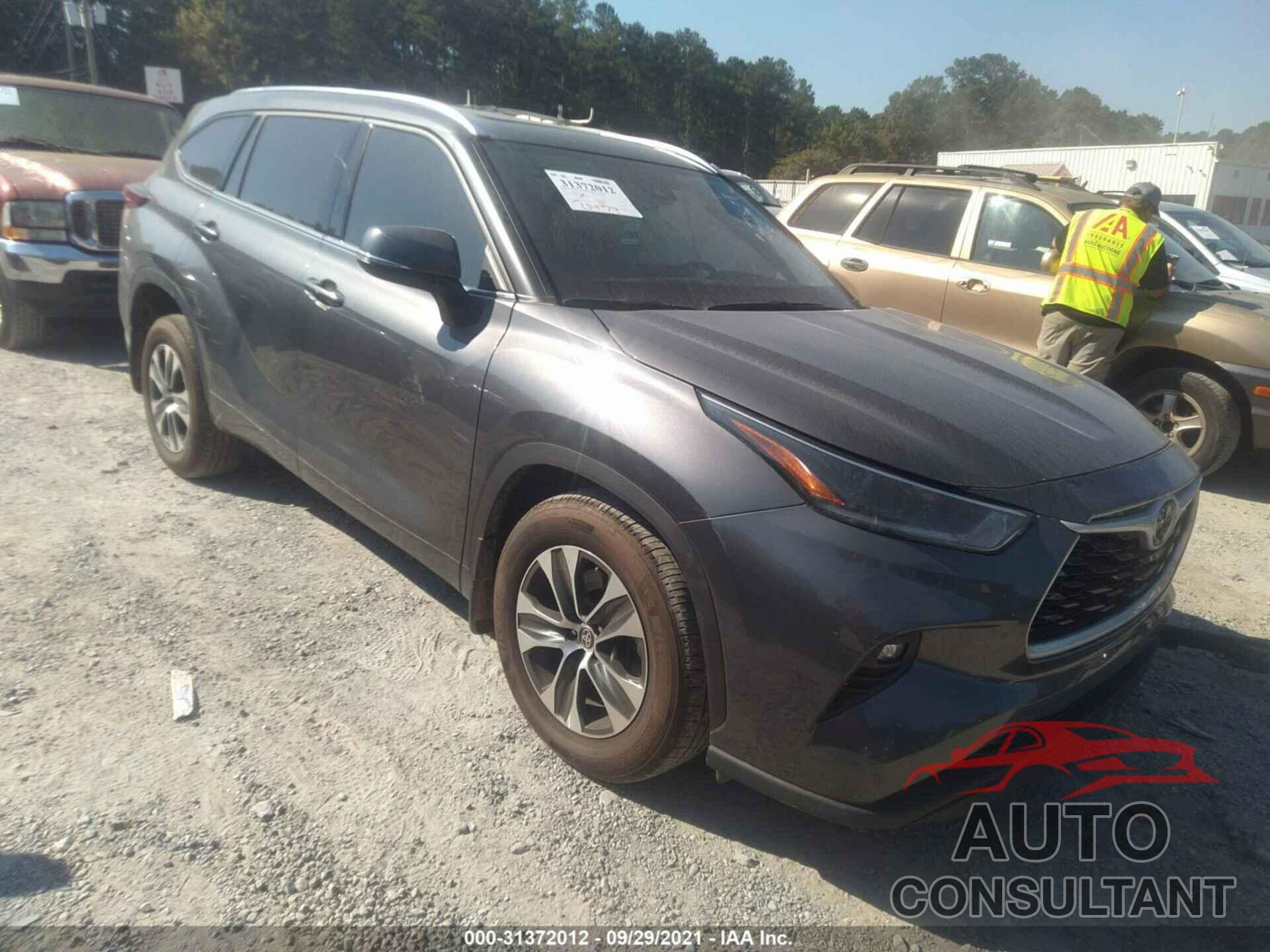 TOYOTA HIGHLANDER 2021 - 5TDGZRBH6MS116527