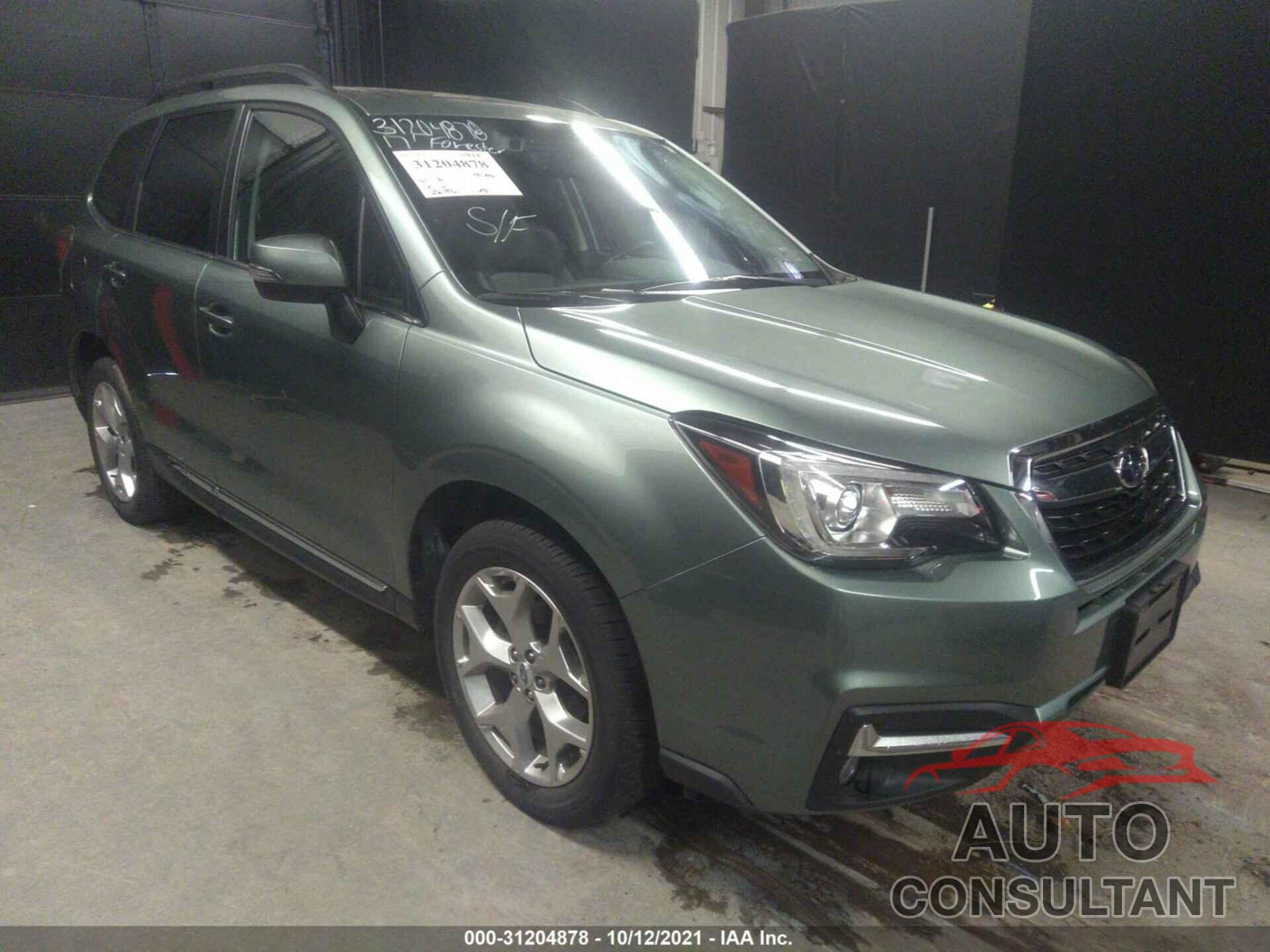 SUBARU FORESTER 2017 - JF2SJAWC9HH562104