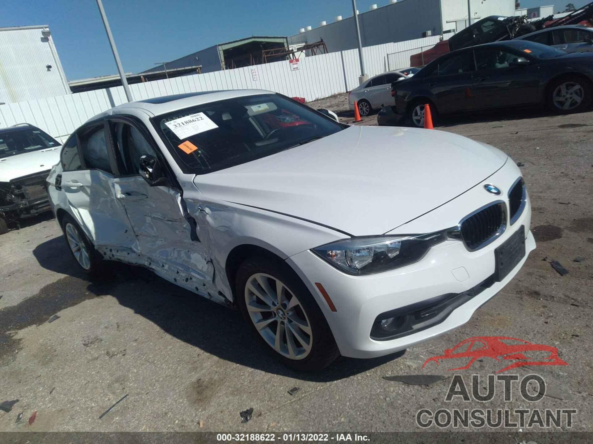 BMW 3 SERIES 2016 - WBA8E1G52GNT38229