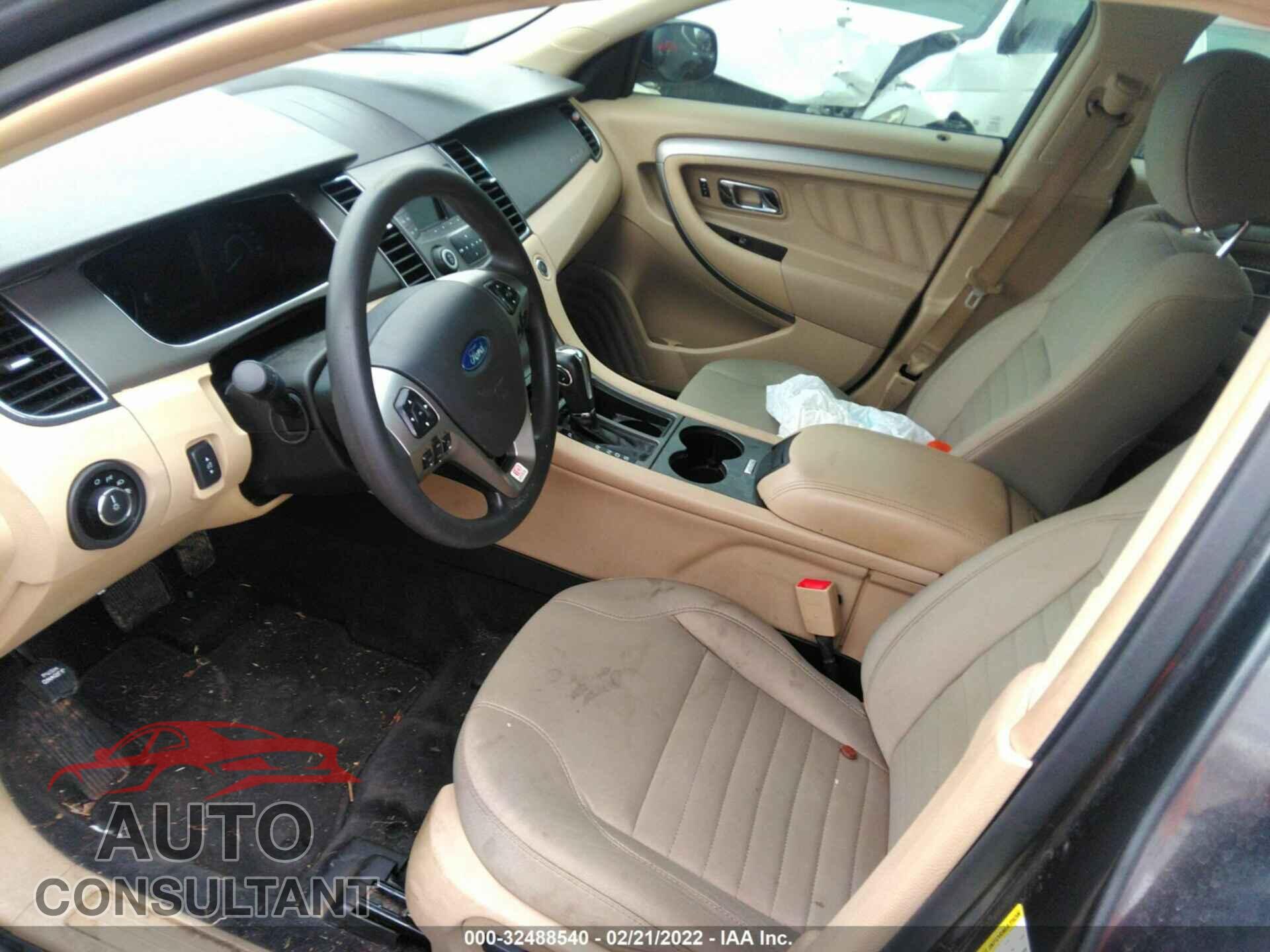 FORD TAURUS 2017 - 1FAHP2D86HG145286