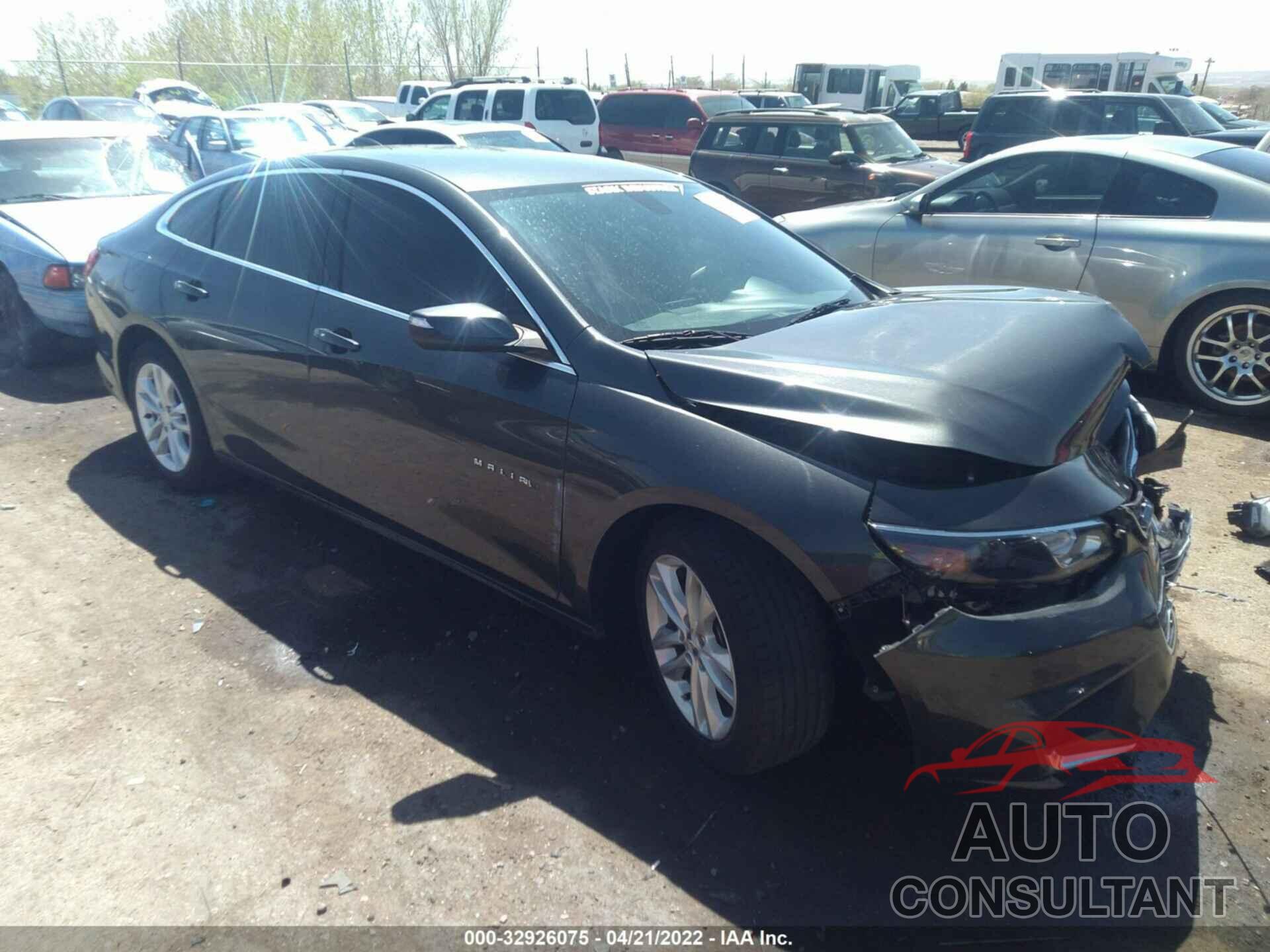 CHEVROLET MALIBU 2017 - 1G1ZE5ST8HF205029