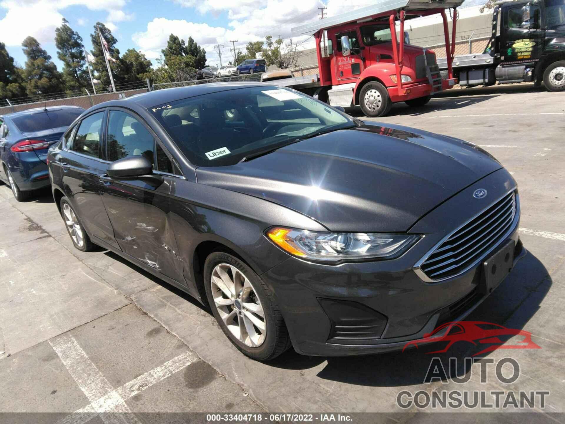 FORD FUSION HYBRID 2019 - 3FA6P0LU0KR220686