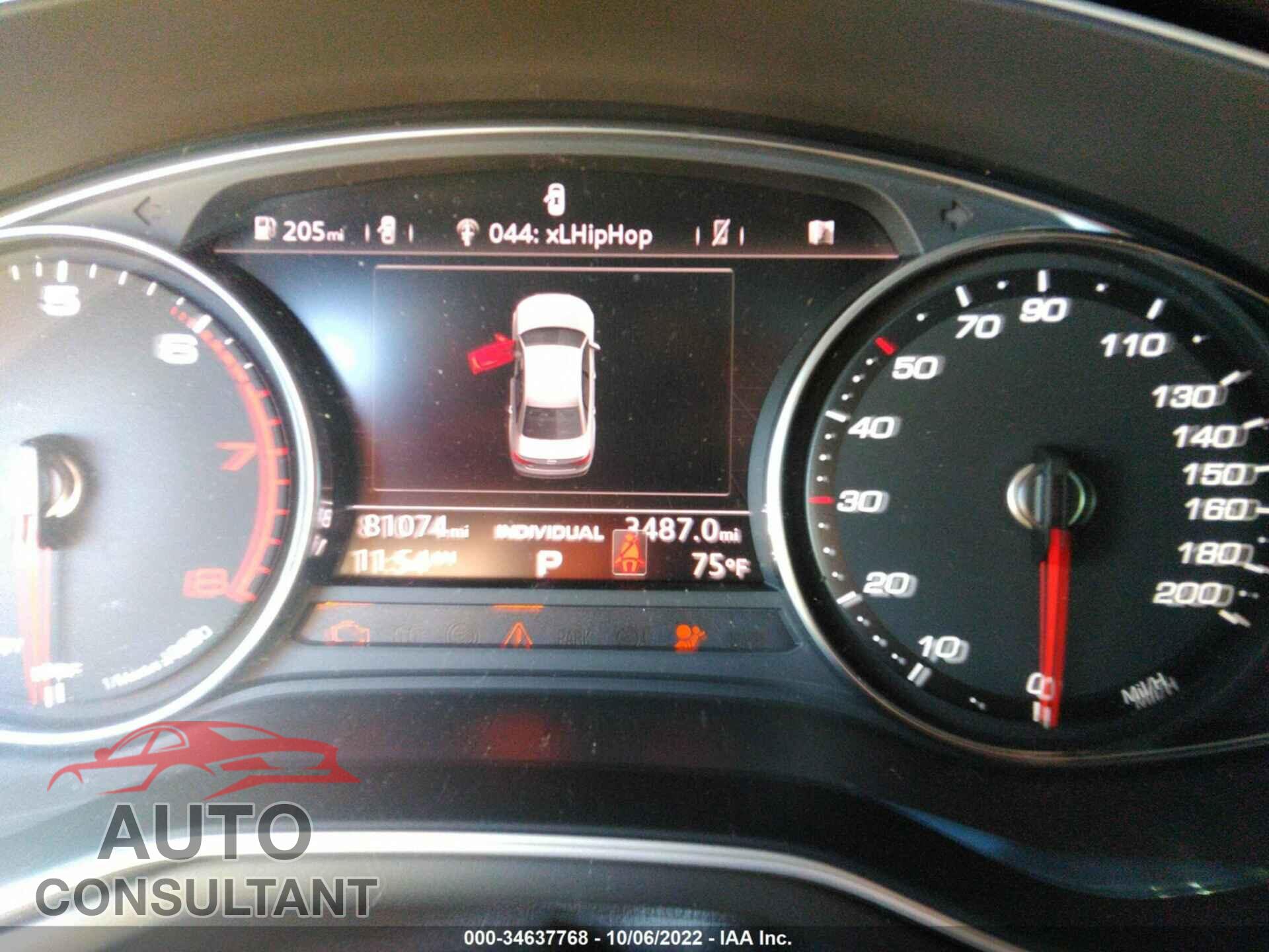 AUDI A4 2017 - WAUENAF48HN051300