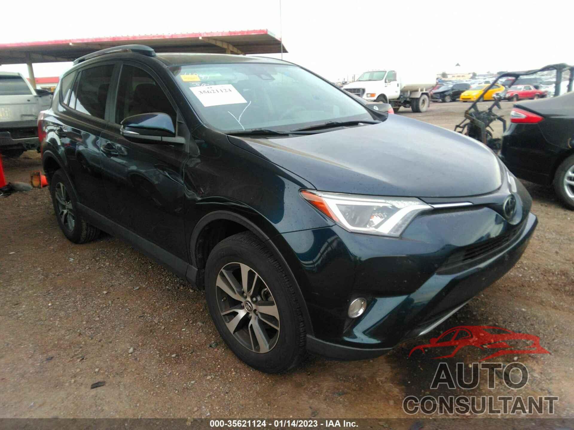 TOYOTA RAV4 2017 - JTMWFREV0HJ707820