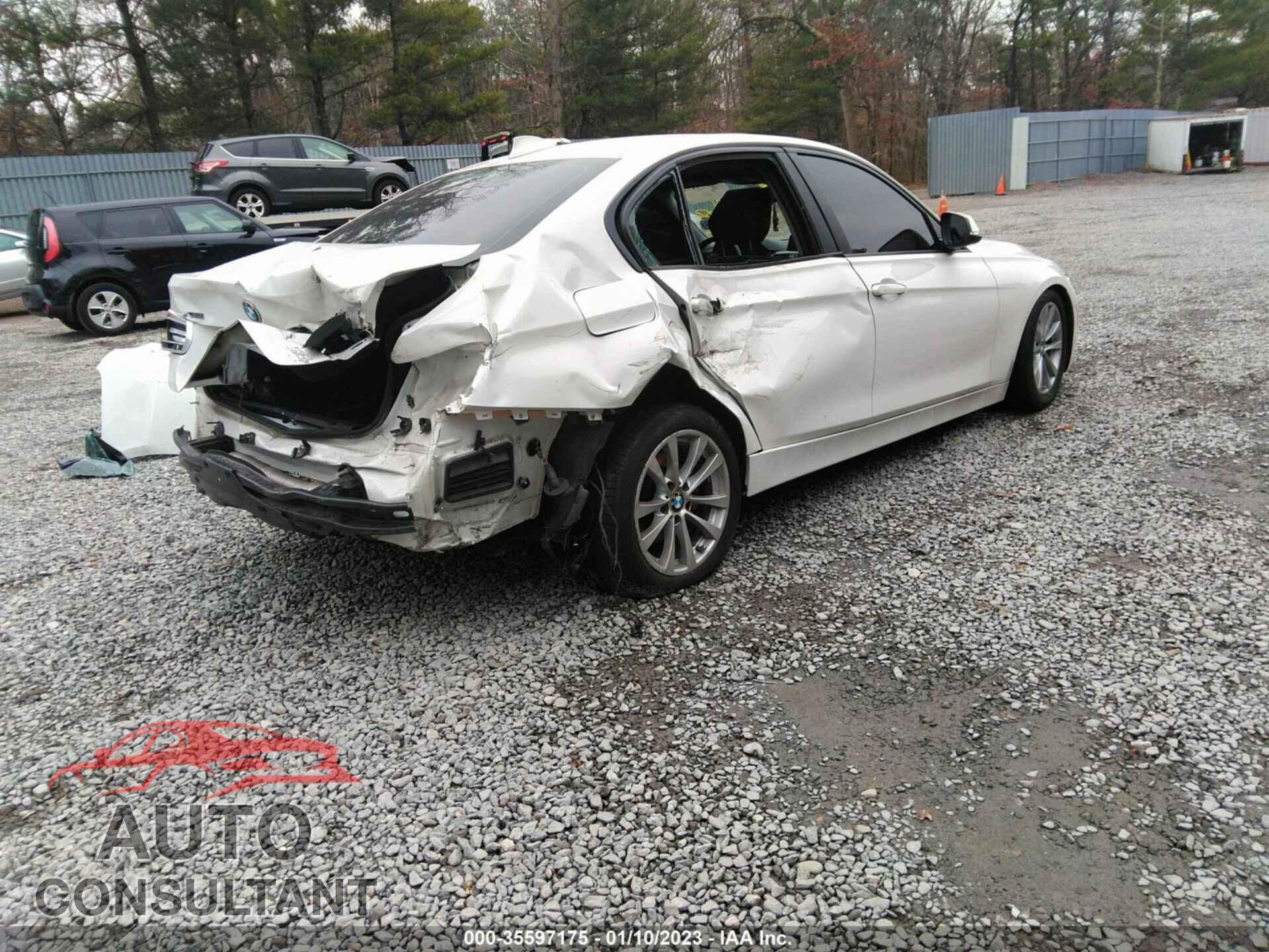 BMW 3 SERIES 2016 - WBA8E5G58GNU20005
