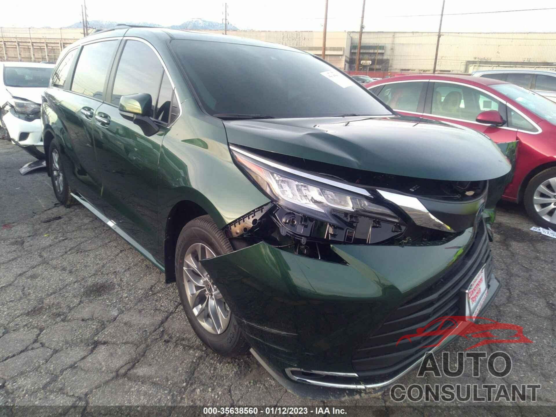 TOYOTA SIENNA 2023 - 5TDYRKEC6PS147633