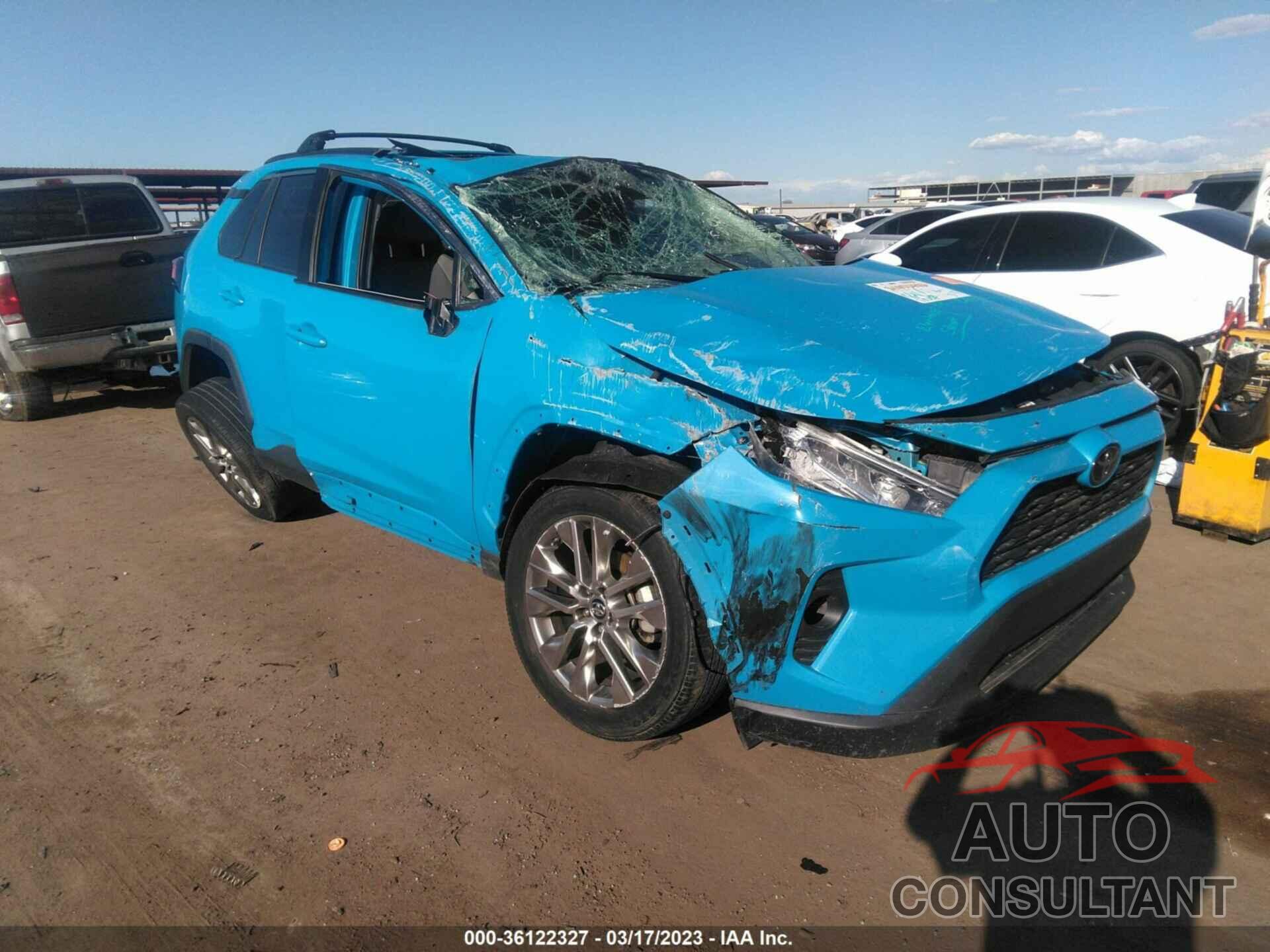 TOYOTA RAV4 2019 - 2T3C1RFV1KW022699