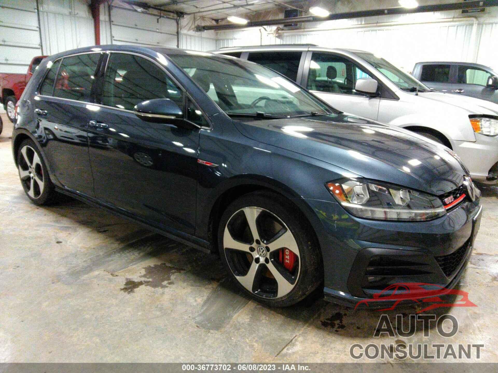 VOLKSWAGEN GOLF GTI 2019 - 3VW6T7AU4KM029039