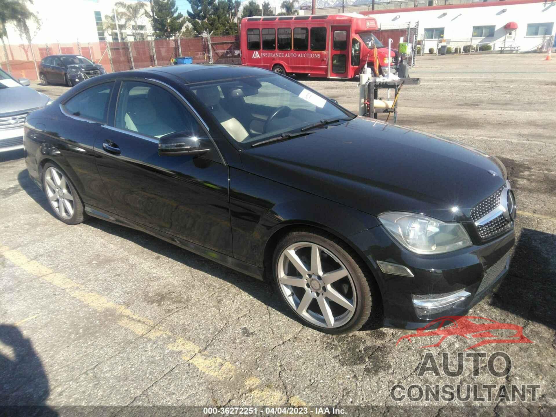 MERCEDES-BENZ C-CLASS 2015 - WDDGJ4HBXFG408777