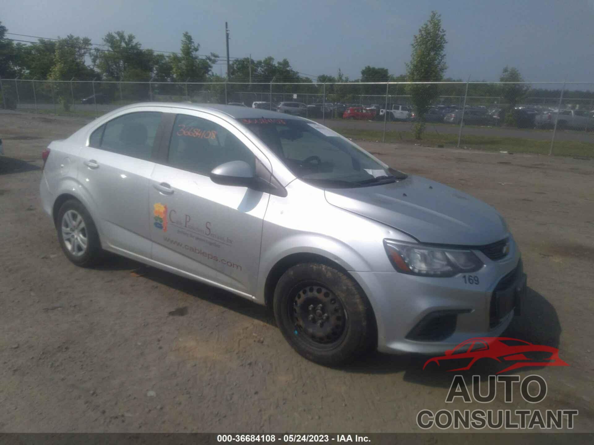 CHEVROLET SONIC 2017 - 1G1JB5SH6H4154529