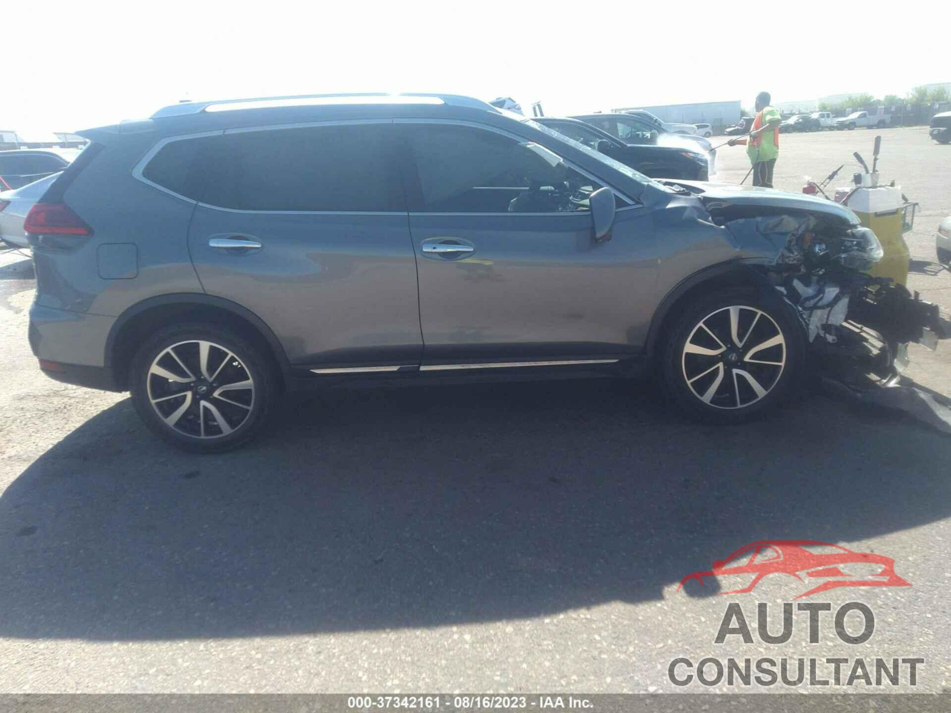 NISSAN ROGUE 2017 - JN8AT2MV6HW253088