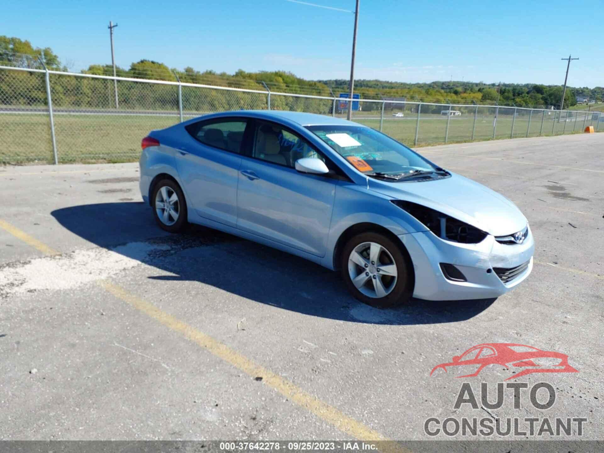 HYUNDAI ELANTRA 2011 - KMHDH4AE0BU099485