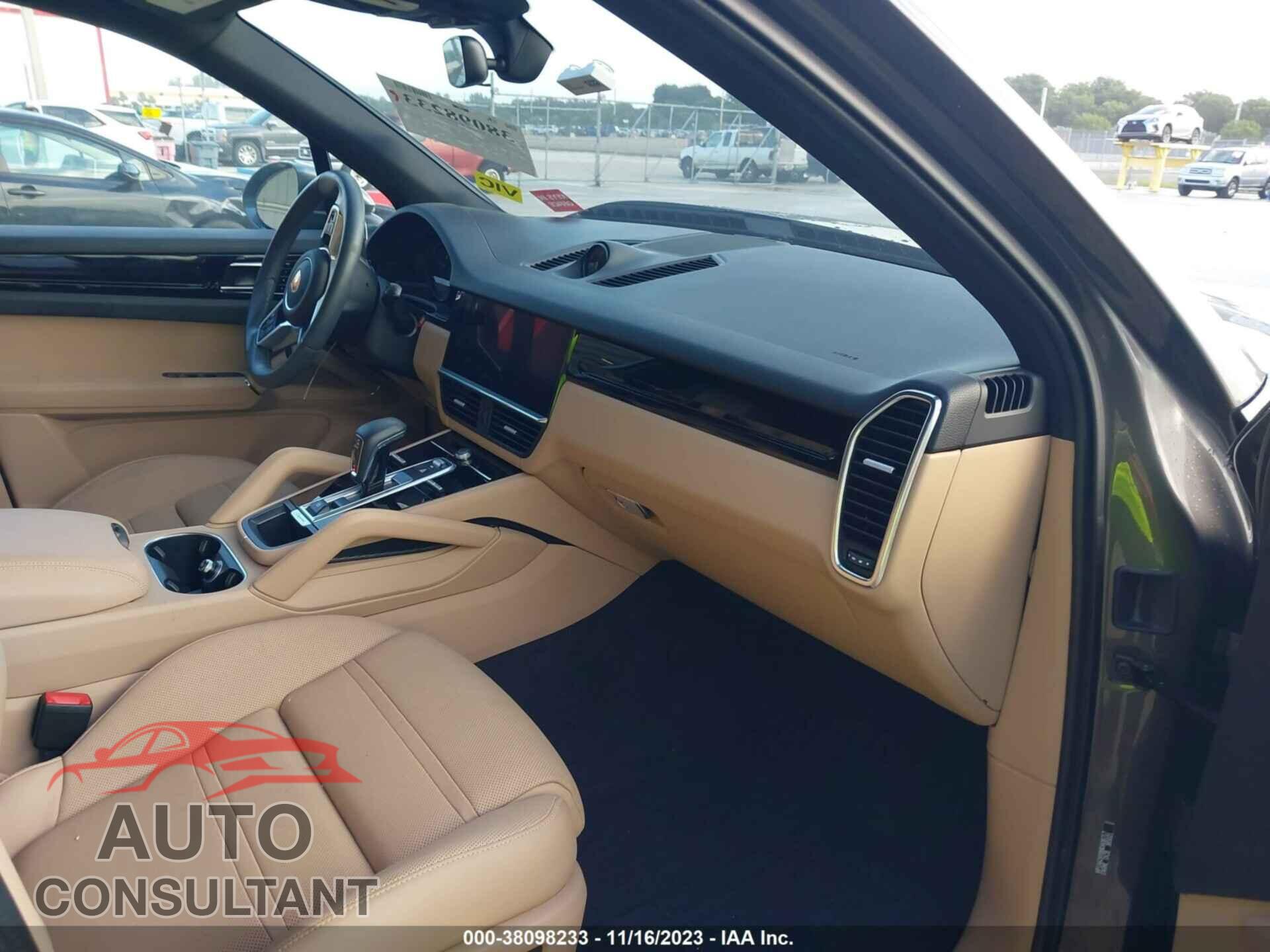 PORSCHE CAYENNE 2021 - WP1AA2AY8MDA08717