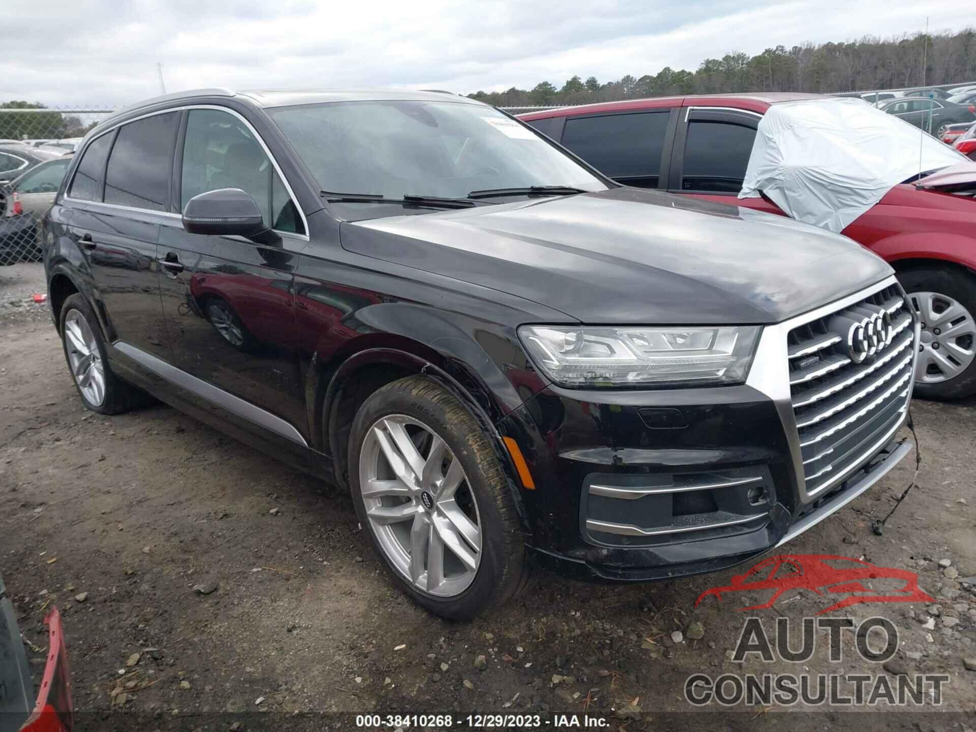 AUDI Q7 2018 - WA1VAAF72JD035513