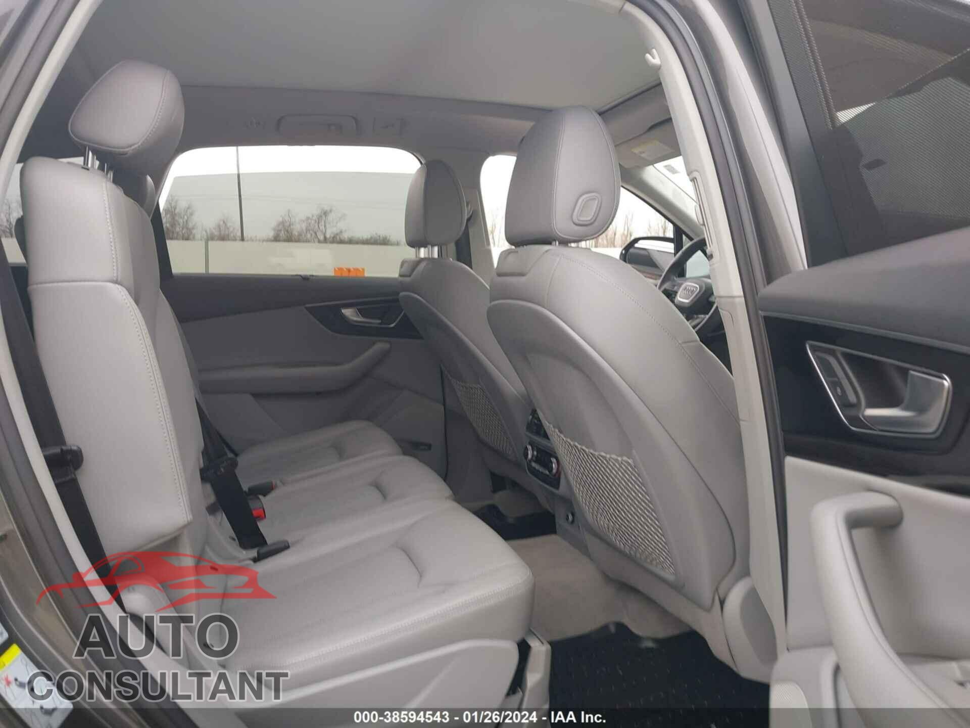 AUDI Q7 2019 - WA1VAAF72KD000987