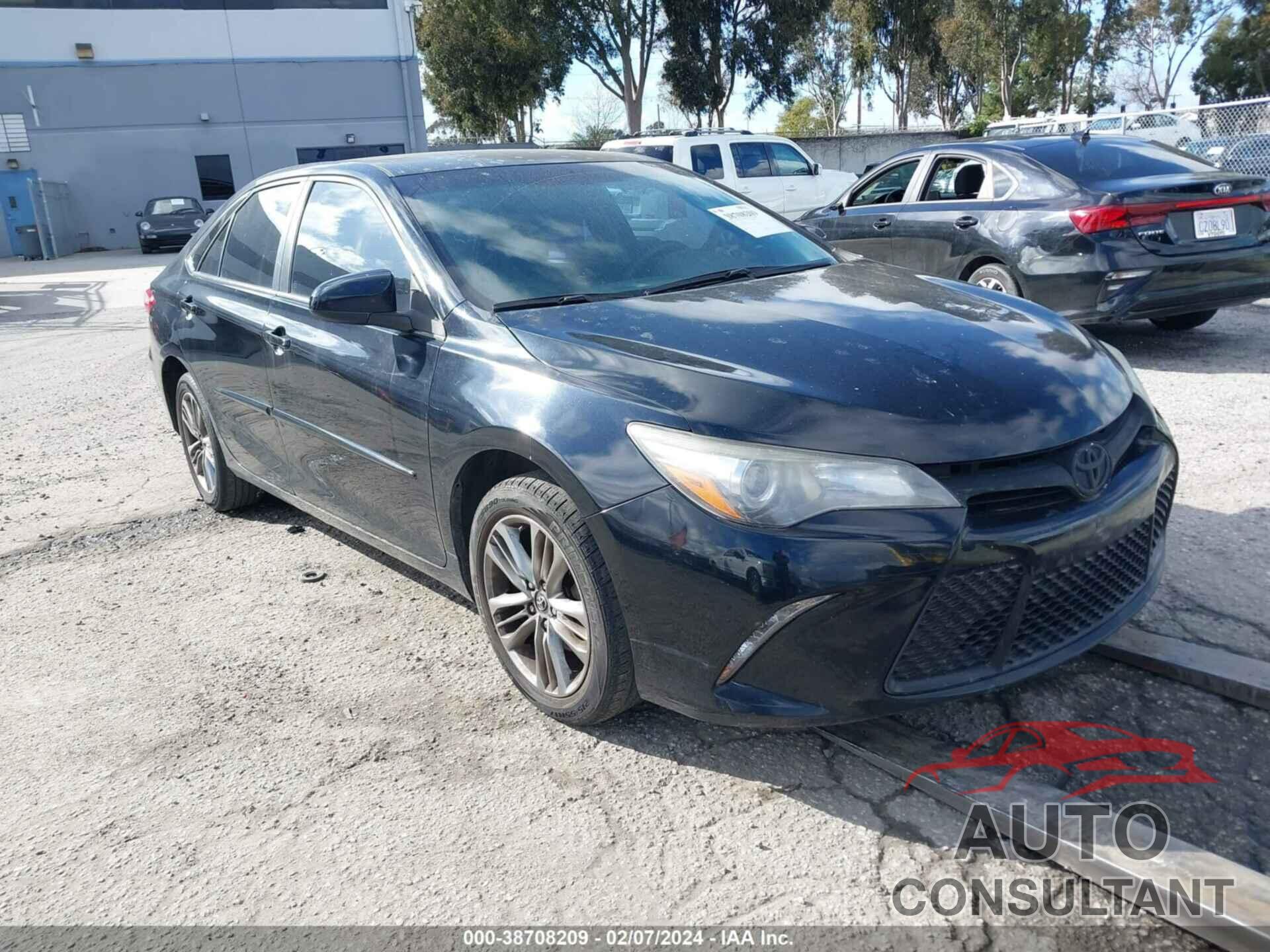 TOYOTA CAMRY 2017 - 4T1BF1FK7HU786952