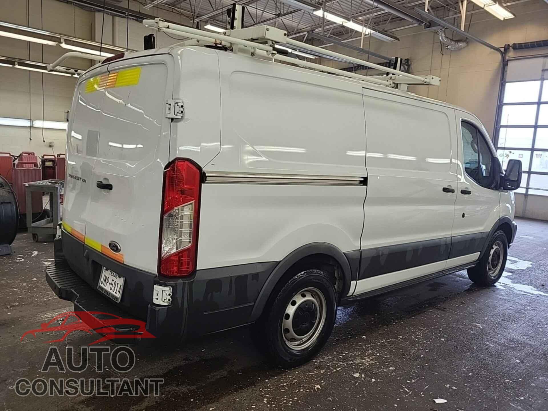 FORD TRANSIT-150 2017 - 1FTYE1YM2HKA68382