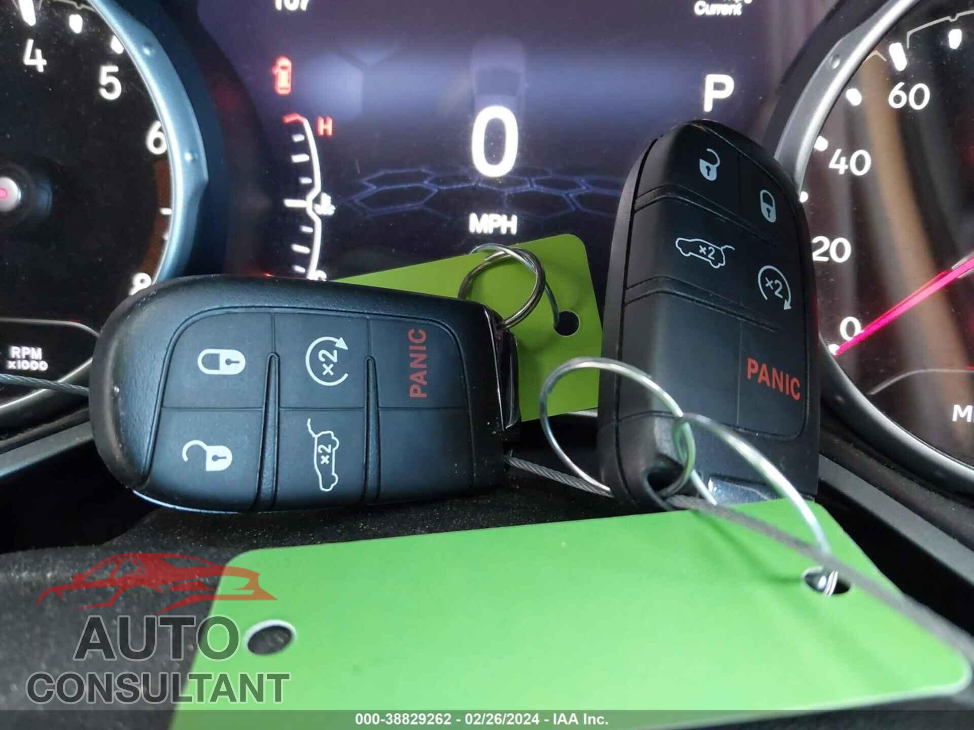 JEEP COMPASS 2018 - 3C4NJDBB9JT399956