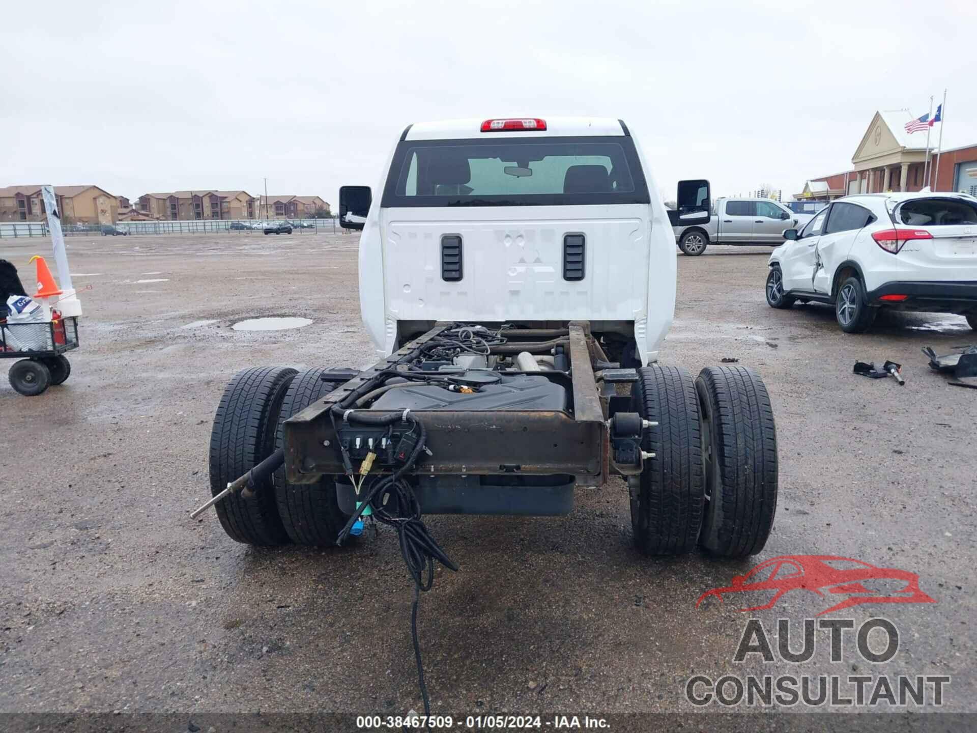 CHEVROLET SILVERADO 3500HD CHASSIS 2021 - 1GB3WRE74MF234669