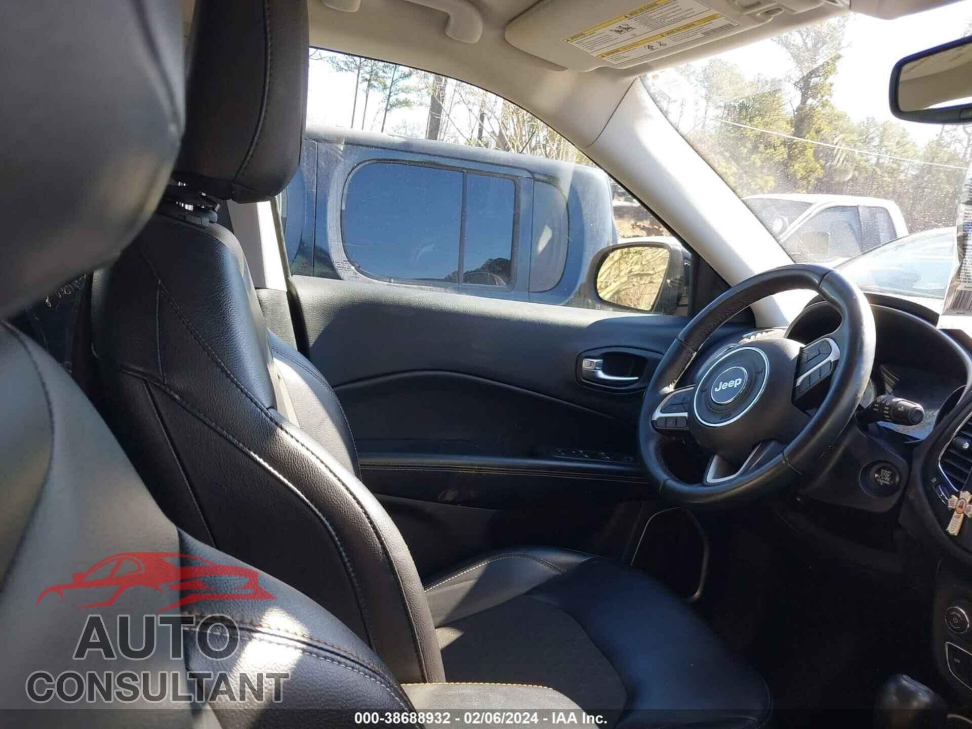JEEP COMPASS 2018 - 3C4NJDBB6JT177066