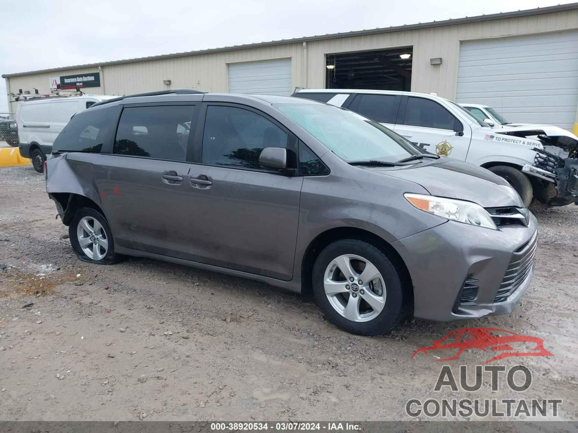 TOYOTA SIENNA 2019 - 5TDKZ3DC4KS016657