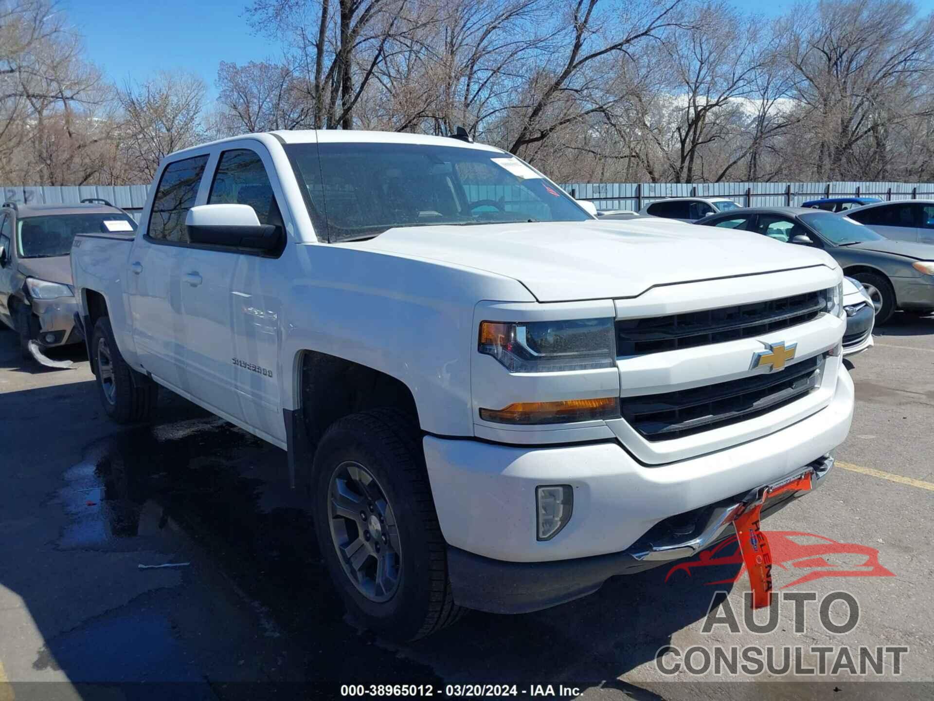 CHEVROLET SILVERADO 1500 2018 - 3GCUKREC3JG312278