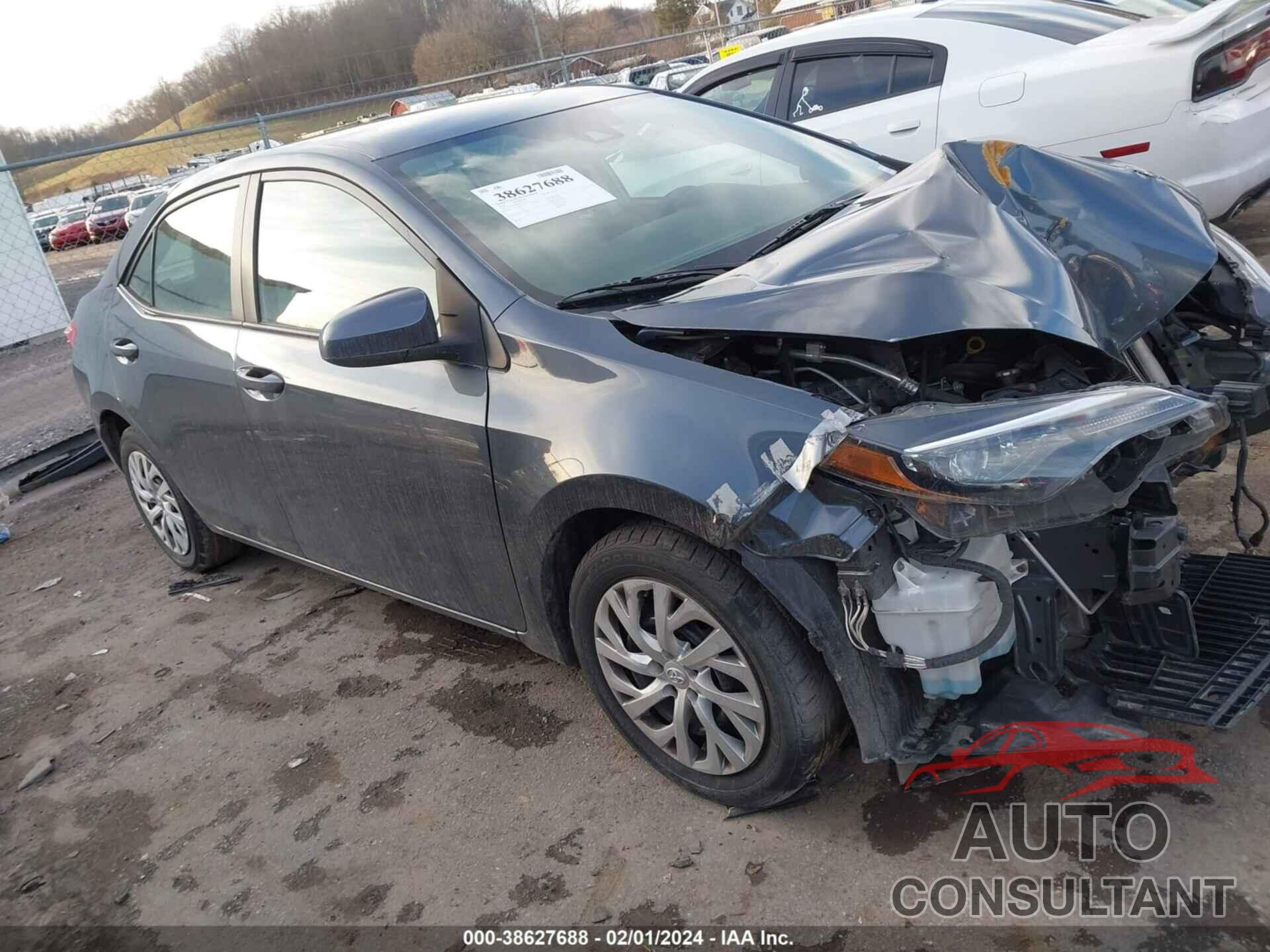 TOYOTA COROLLA 2018 - 2T1BURHE3JC116673