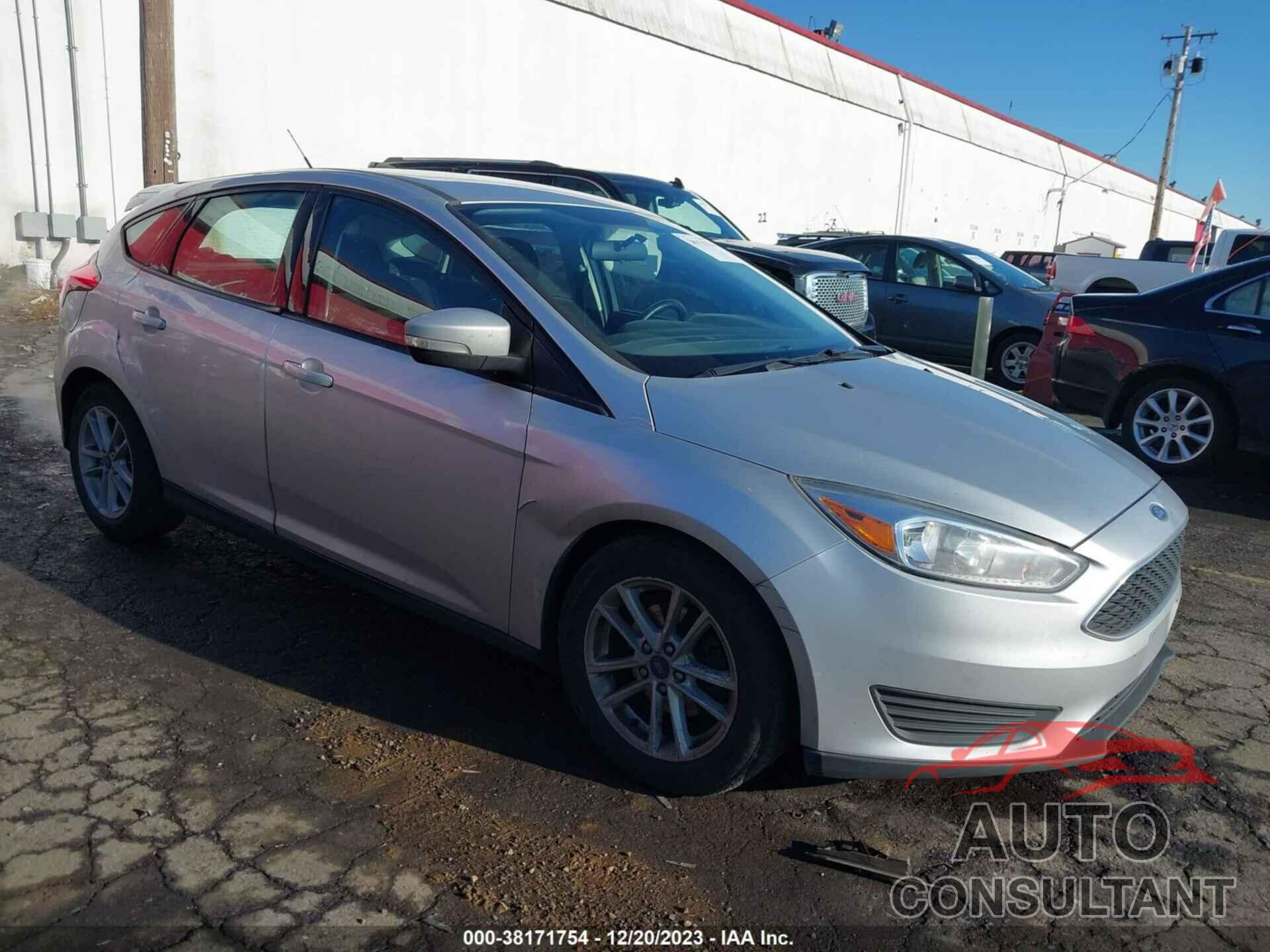 FORD FOCUS 2018 - 1FADP3K26JL261362