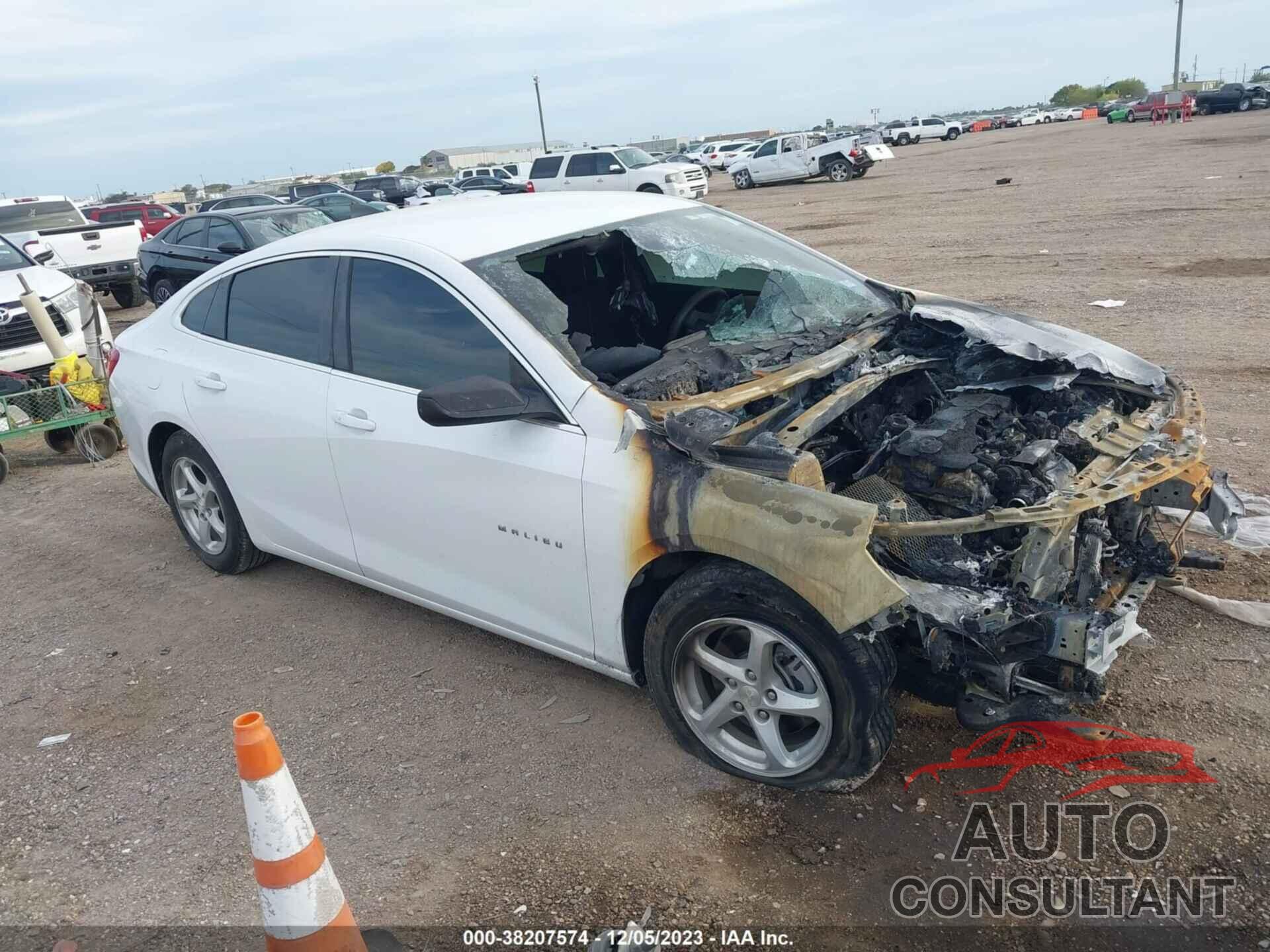 CHEVROLET MALIBU 2018 - 1G1ZB5ST7JF245777