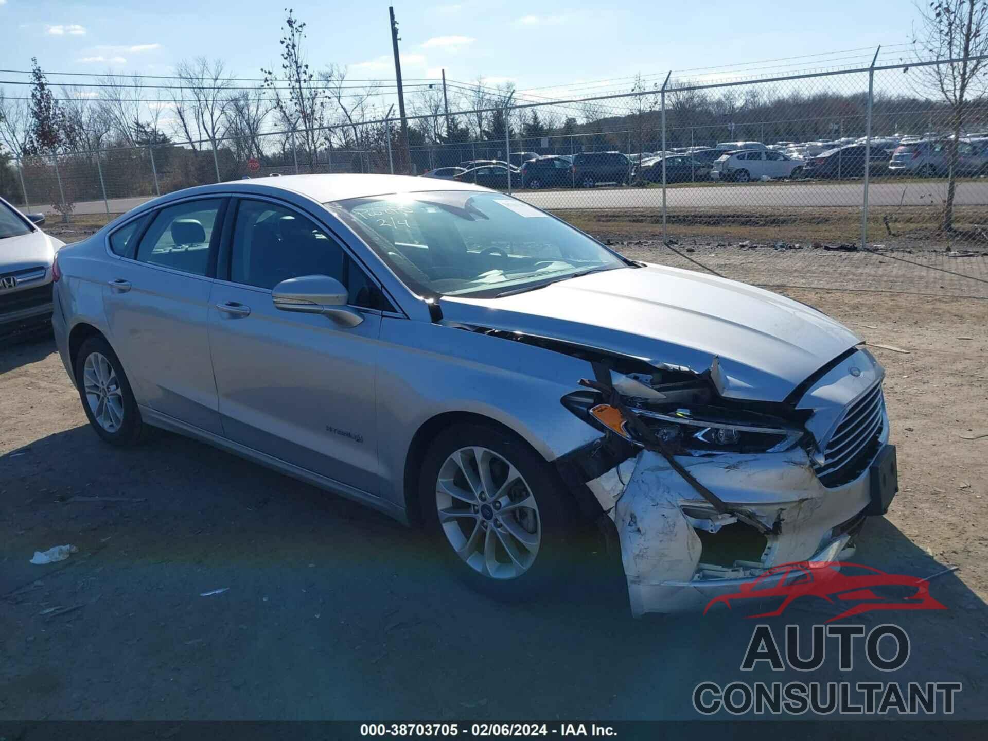 FORD FUSION HYBRID 2019 - 3FA6P0MUXKR260238
