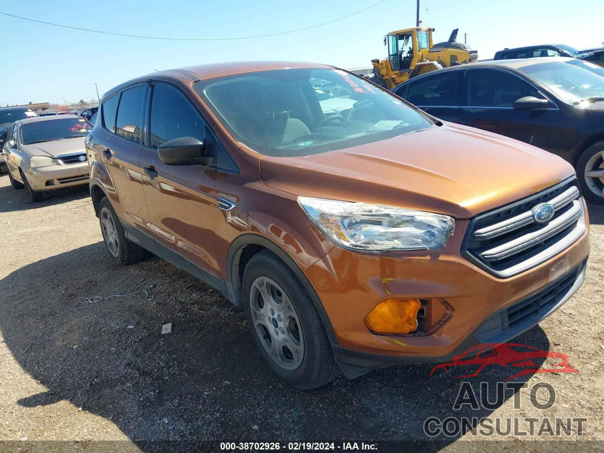 FORD ESCAPE 2017 - 1FMCU0F72HUE15553
