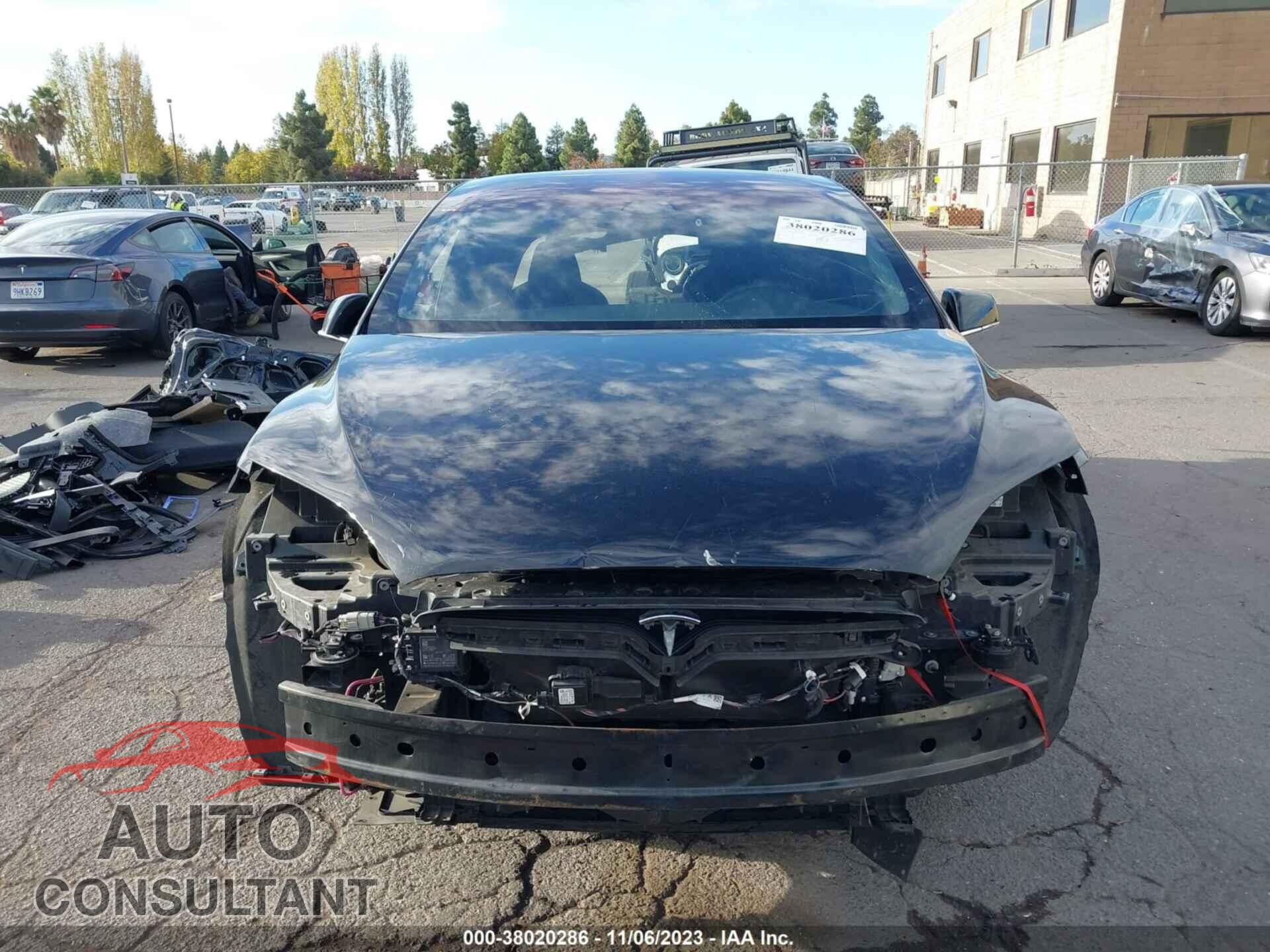 TESLA MODEL X 2017 - 5YJXCBE29HF071108